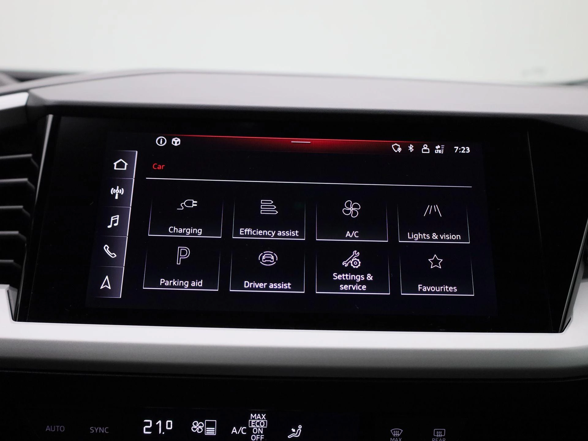 Audi-Q4 e-tron-image-27