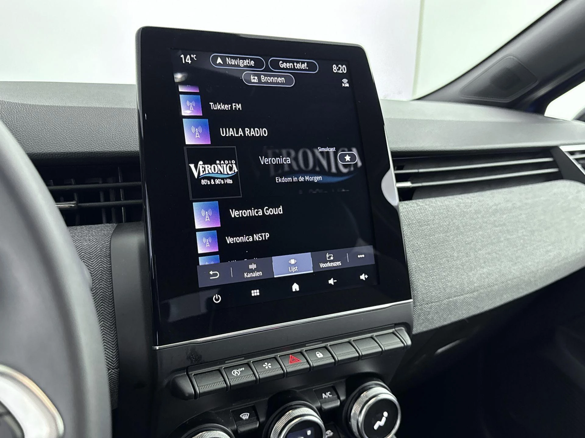 Renault-Clio-image-8