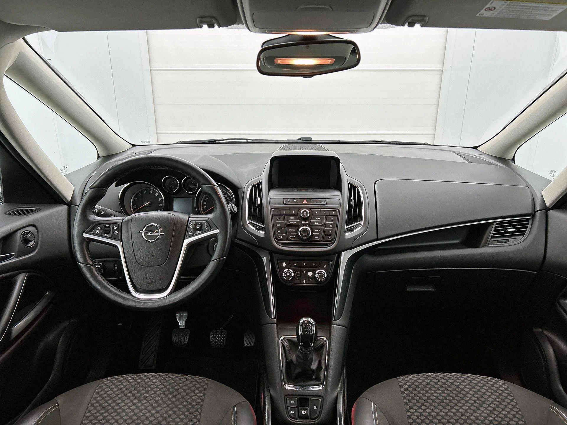 Opel-Zafira Tourer-image-20