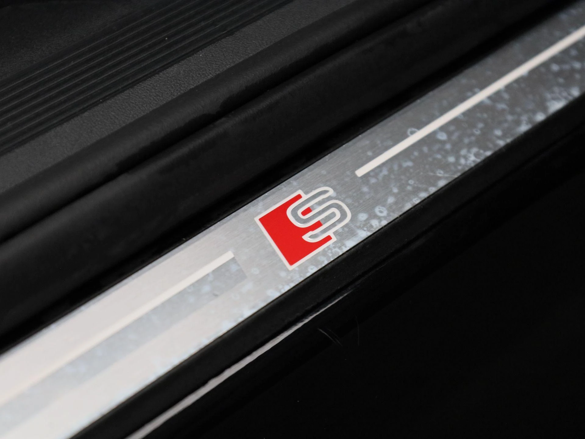 Audi-Q4 e-tron-image-44