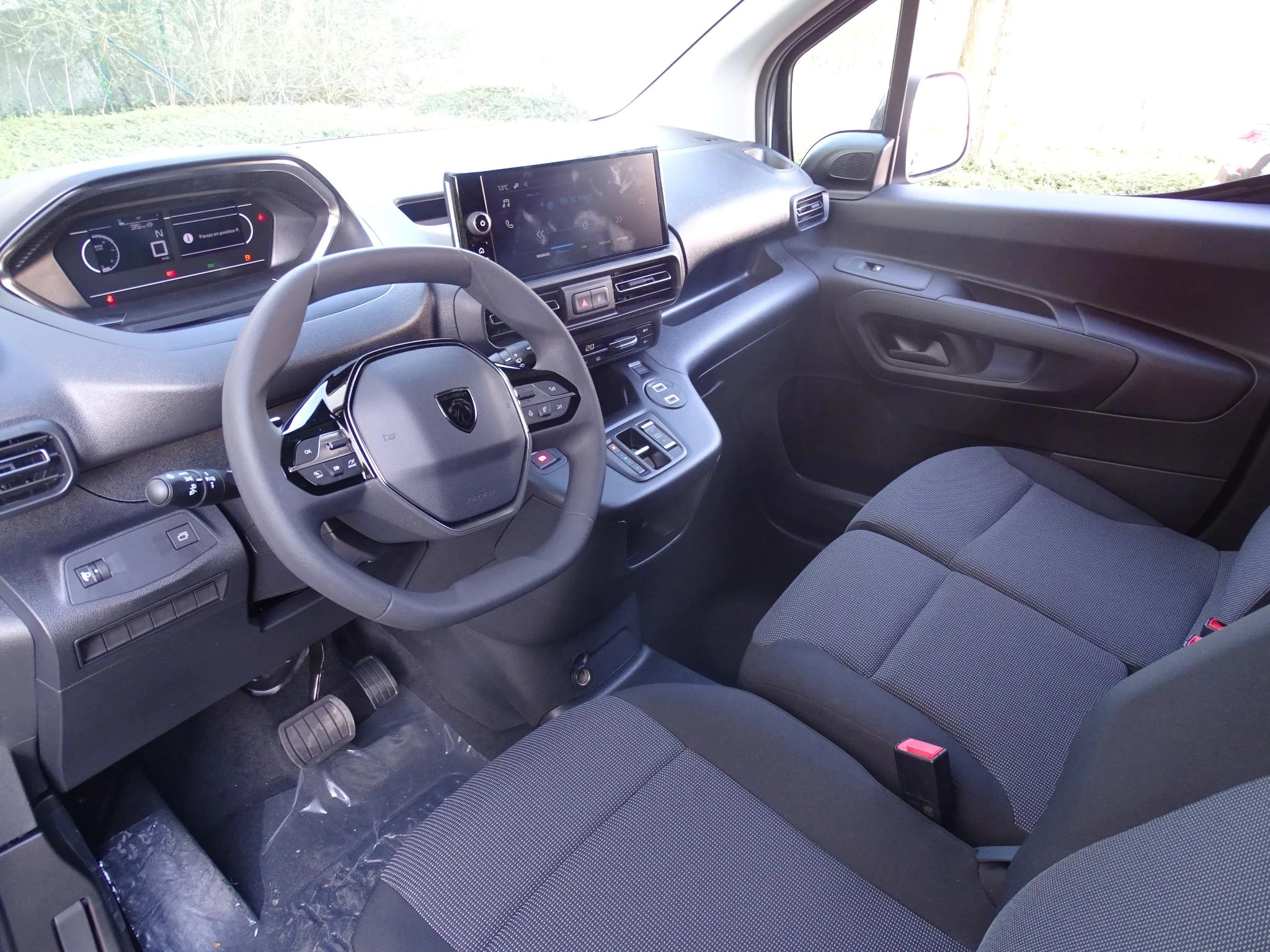 Peugeot-Partner-image-13