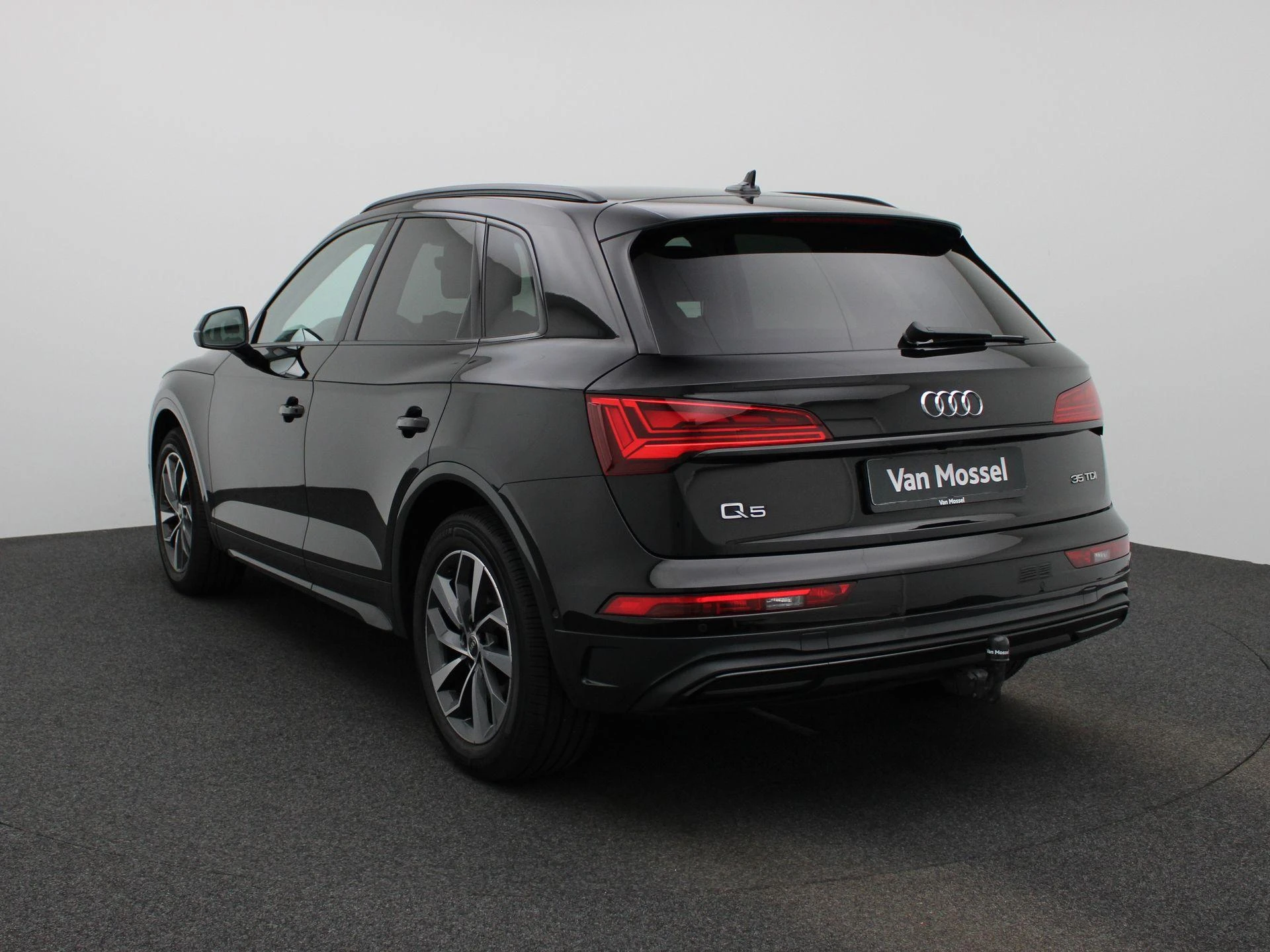 Audi-Q5-image-1