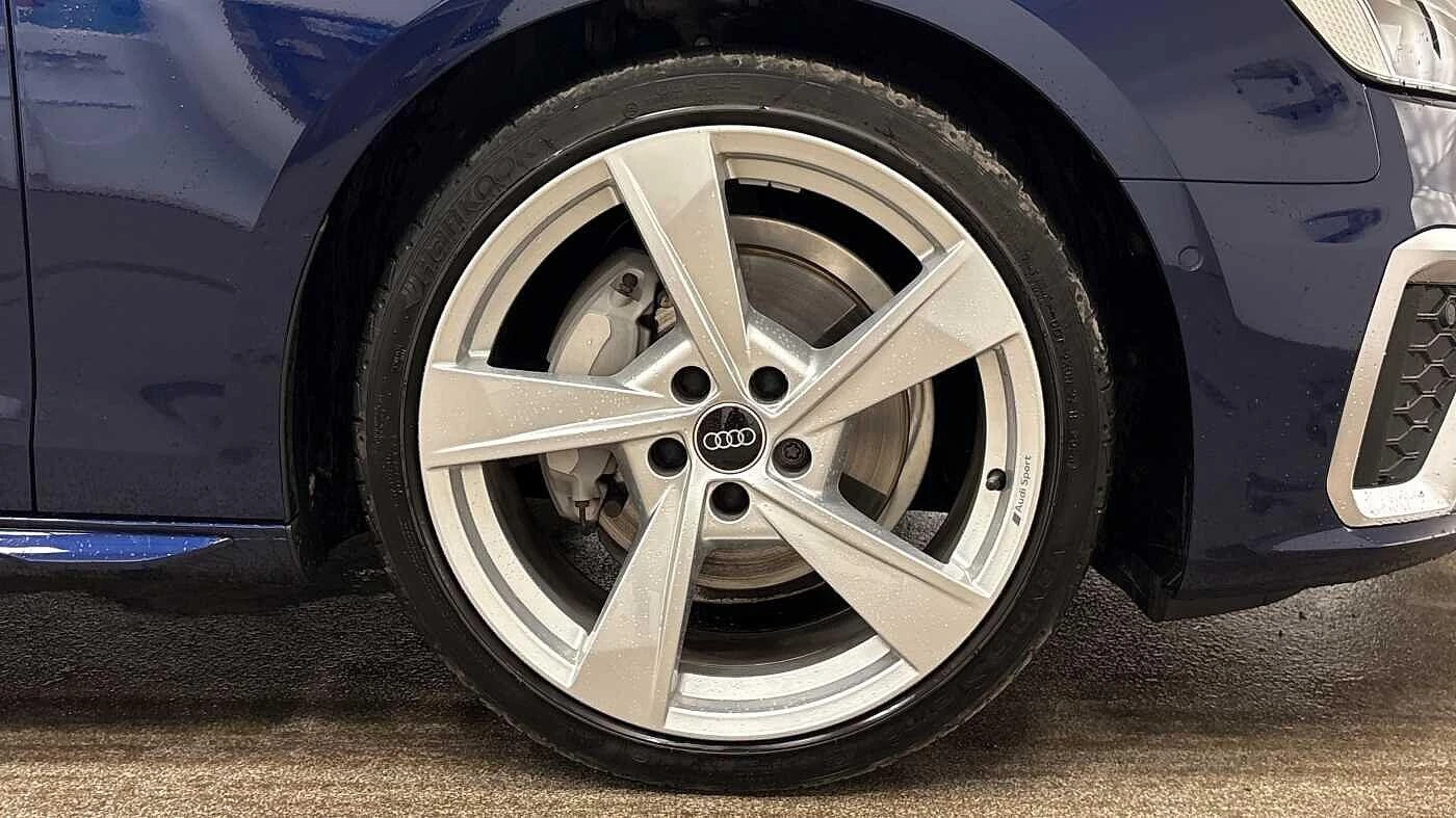 Audi-A4-image-4