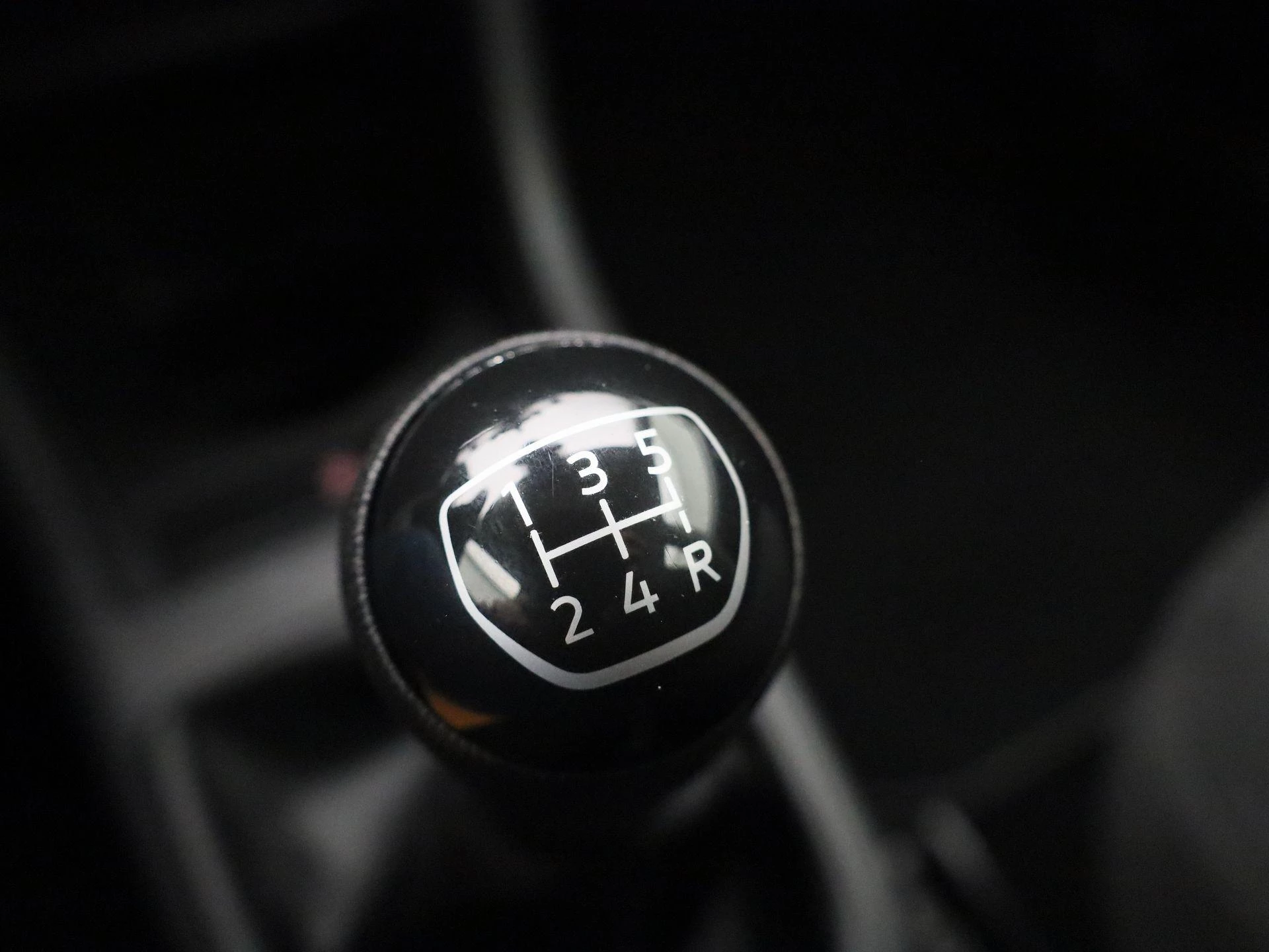 Volkswagen-up!-image-16