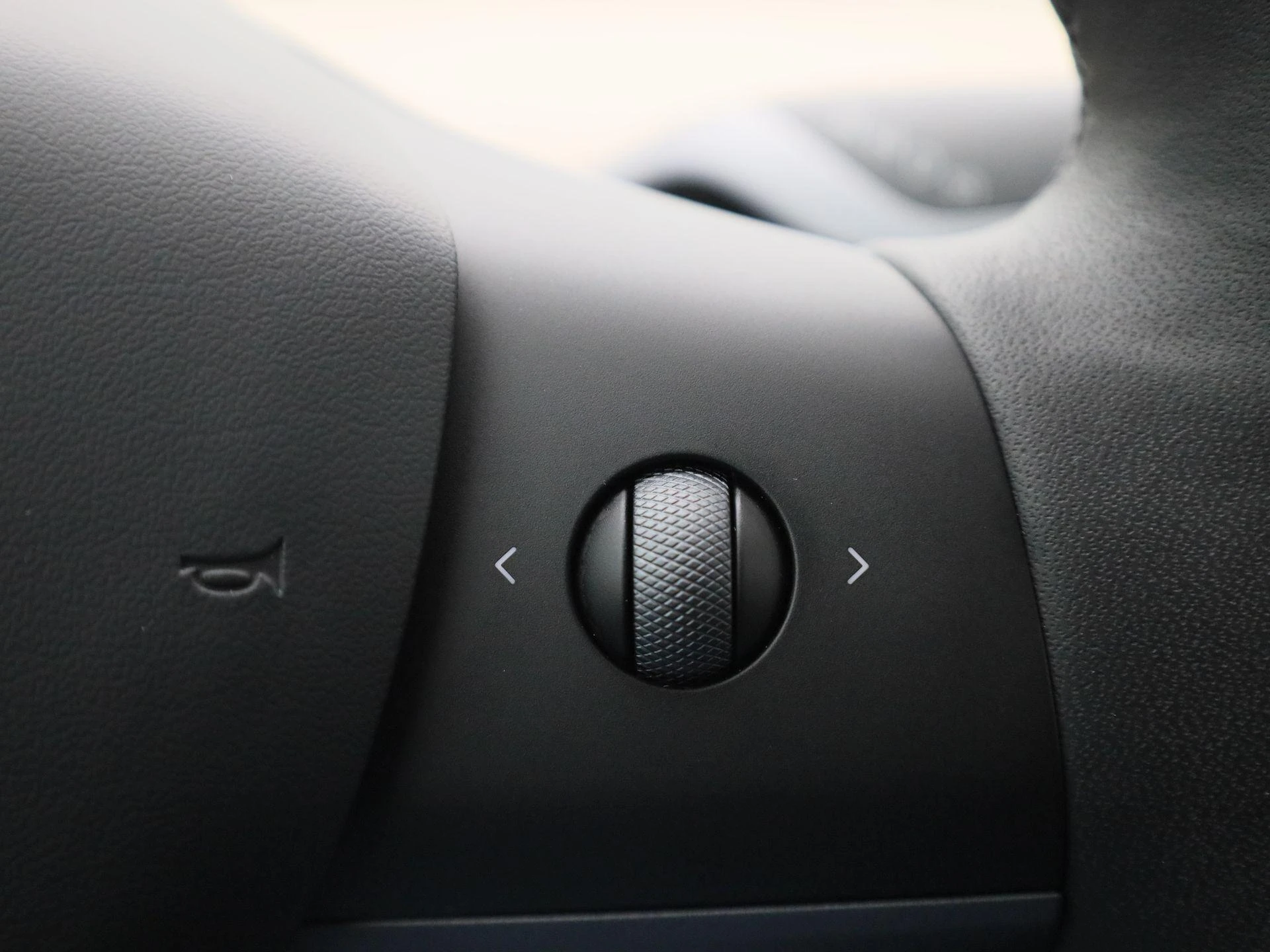 Tesla-Model Y-image-29