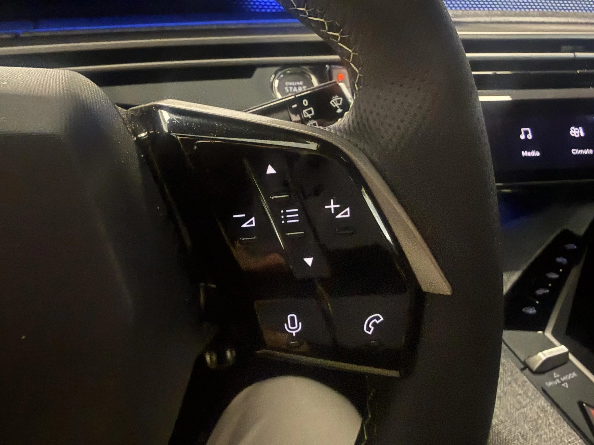 Peugeot-5008-image-12