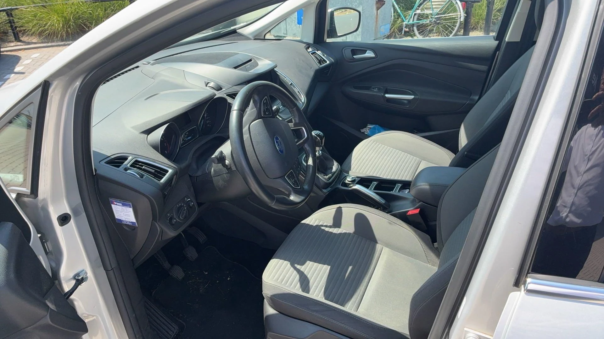 Ford-C-MAX-image-7
