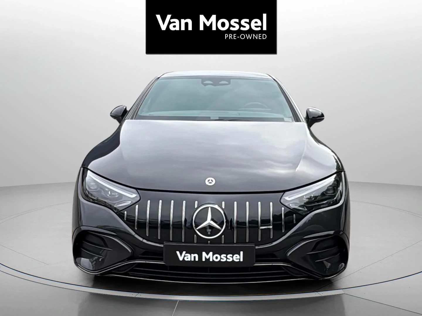 Mercedes-Benz-EQE-image-7