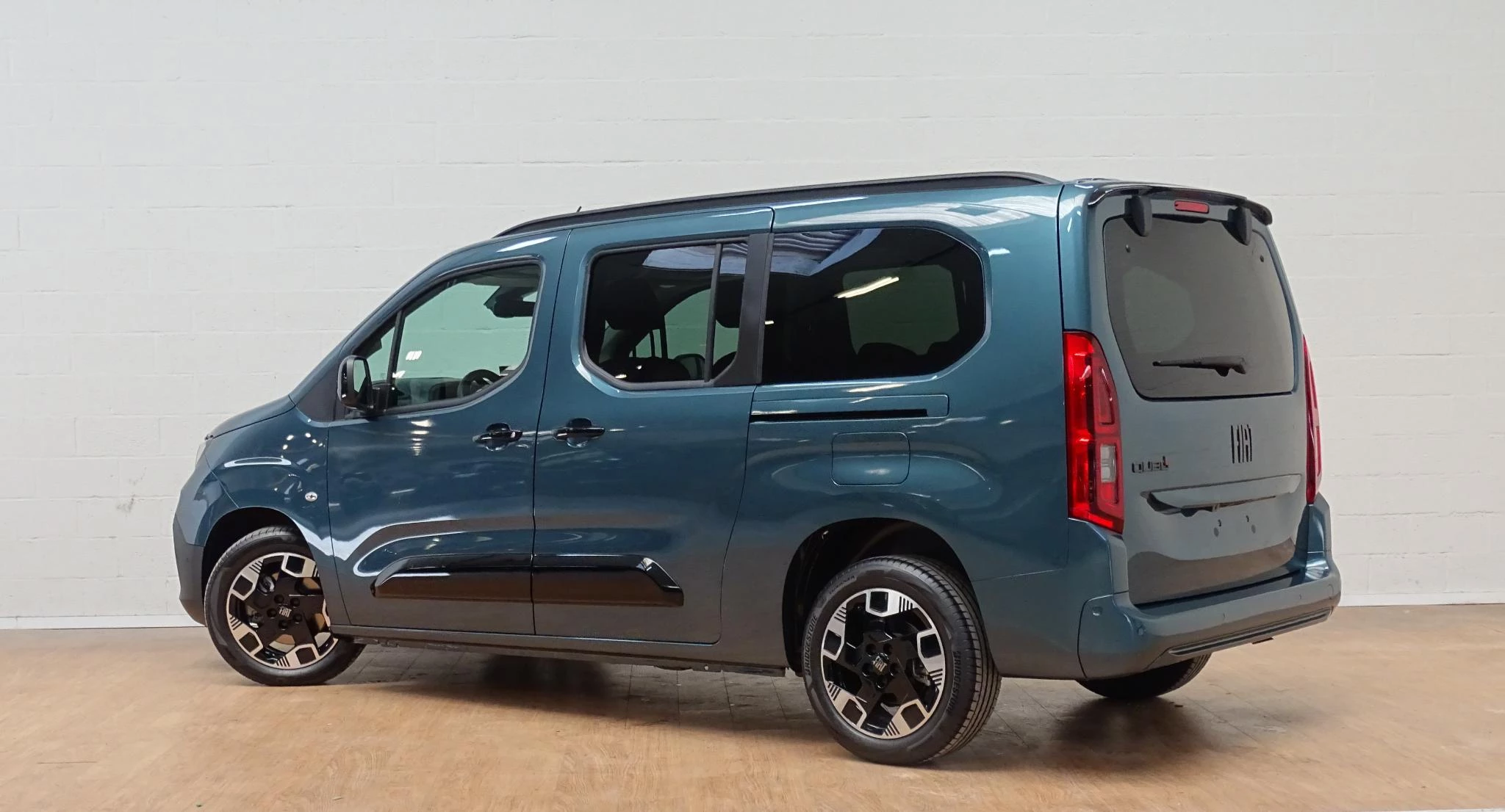 Fiat Qubo L 1.5 BlueHDI 130 S&S AT La Prima Long+7 seats+gps+c