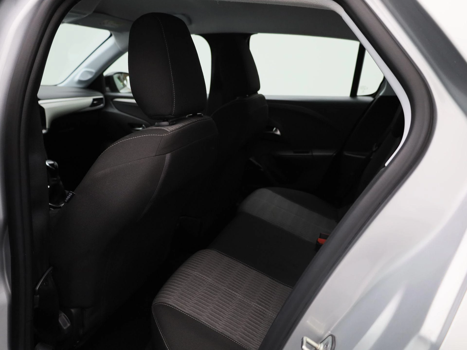 Opel-Corsa-image-9