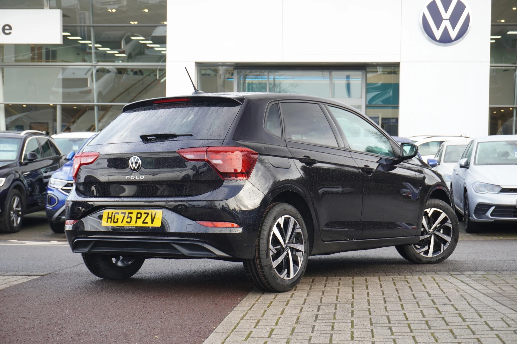 Volkswagen-Polo-image-13