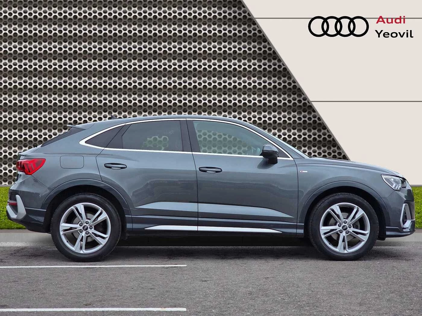 Audi-Q3-image-3