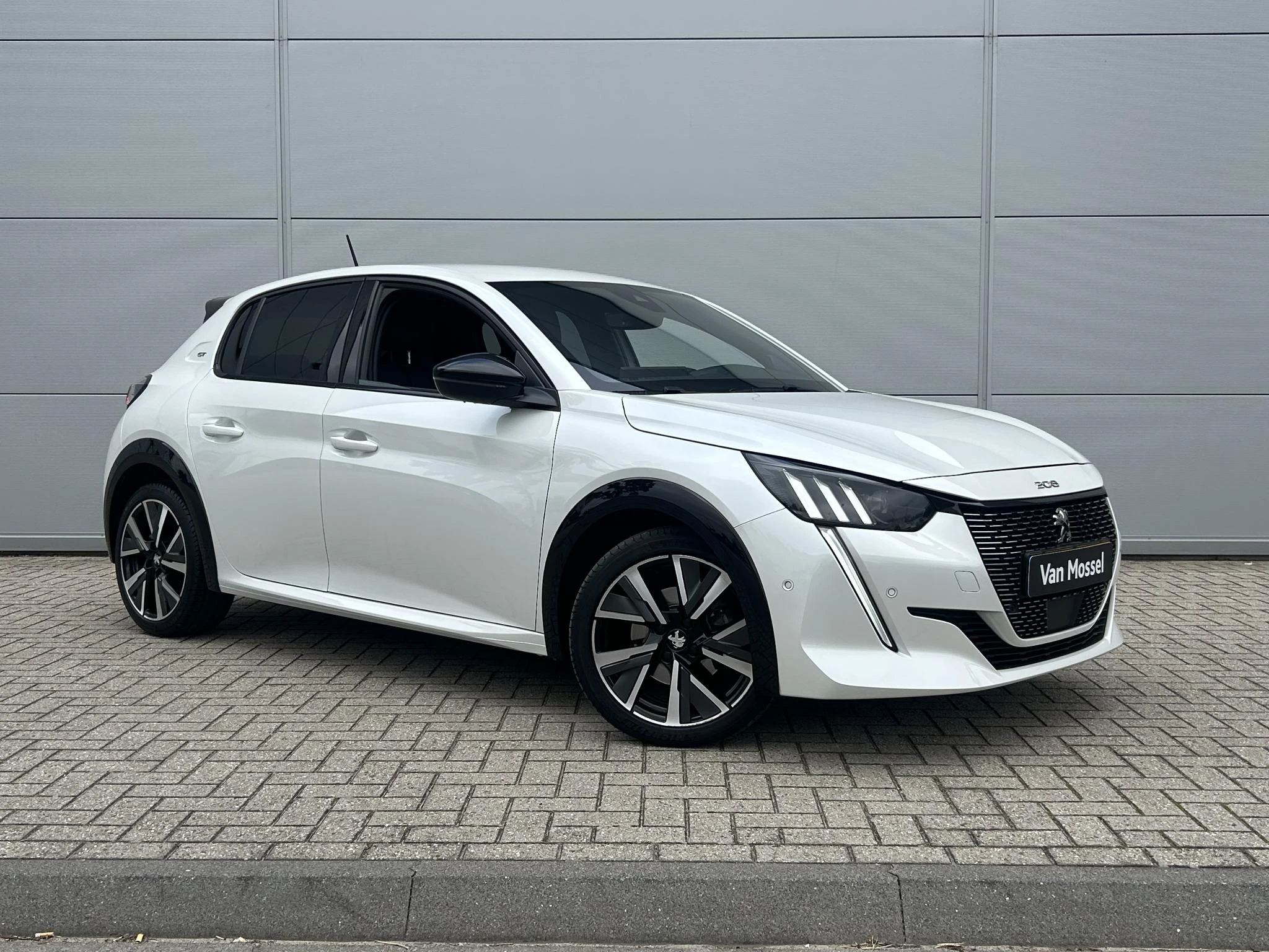 Peugeot-208-image-7