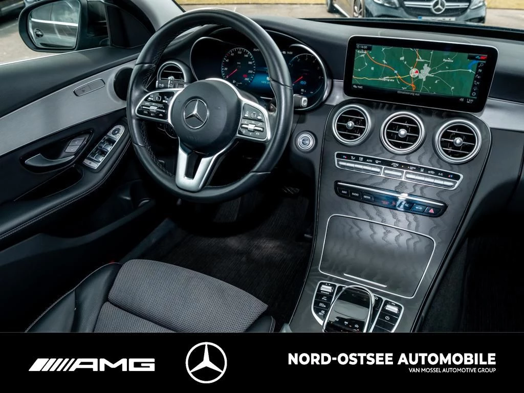 Mercedes-Benz C-Klasse 300 de T AVANTGARDE KAMERA NAVI AHK LED SHZ AVANTGARDEW205 C 300 de T AVANTGARDE KAMERA NAVI AHK LED SHZ AVANTGARDE