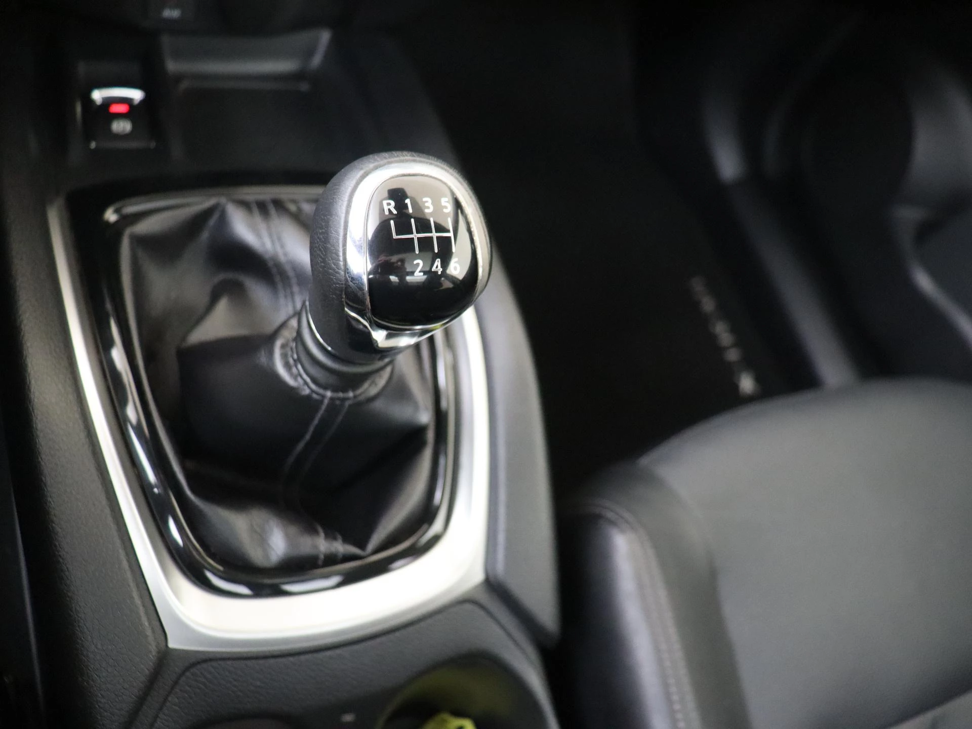 Nissan-X-Trail-image-14