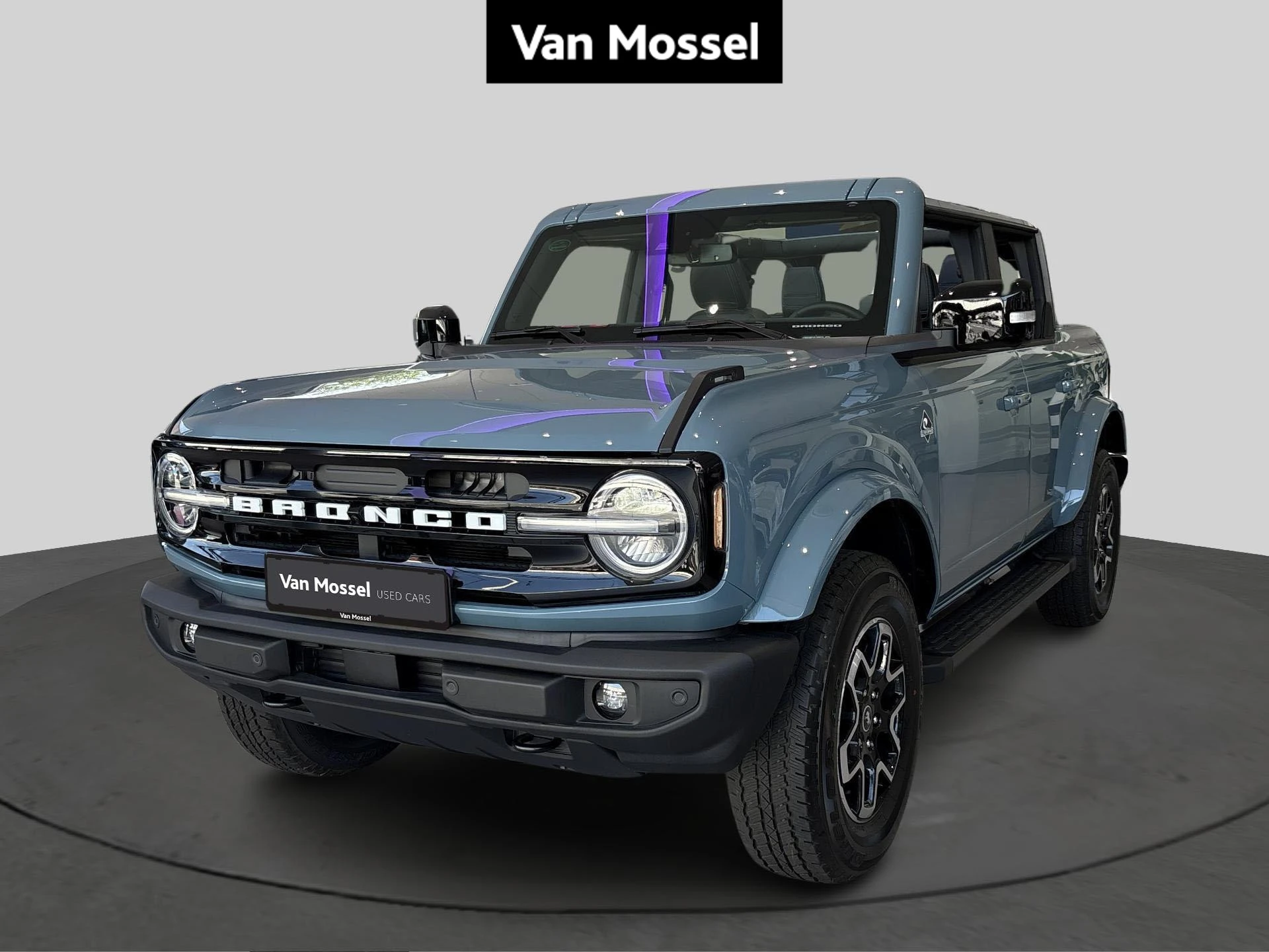 Ford-Bronco-image-0