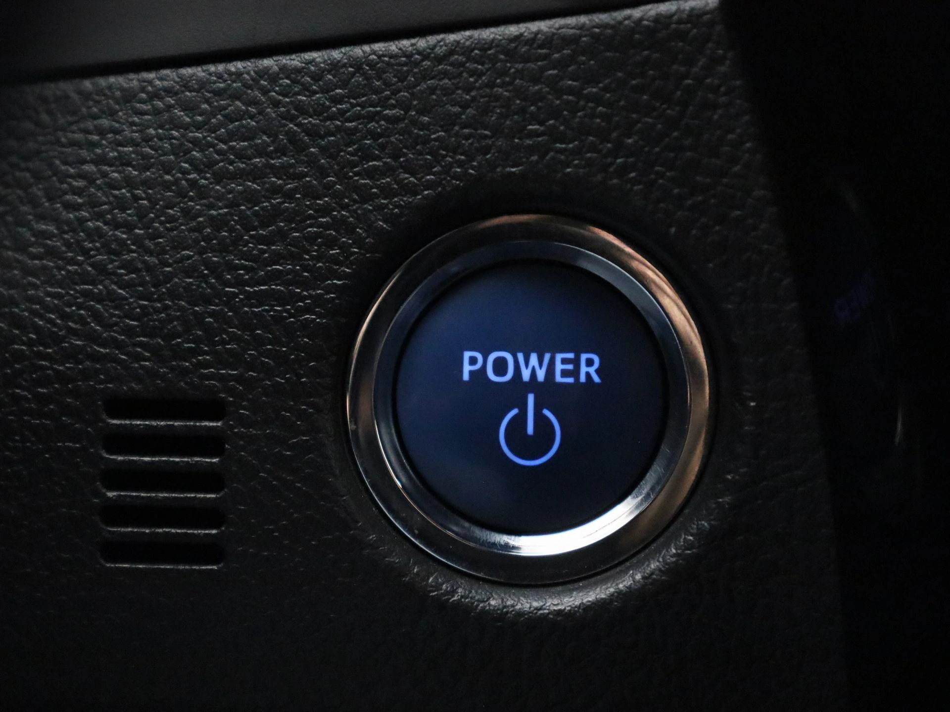 Toyota-Auris-image-21