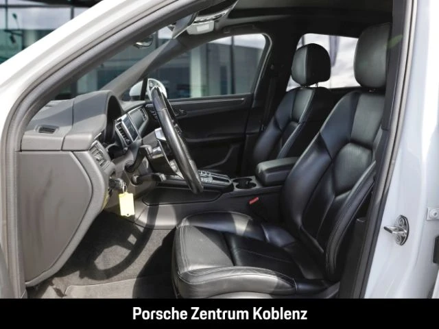 Porsche-Macan-image-4