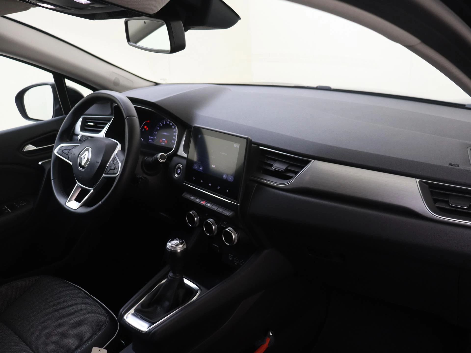 Renault-Captur-image-11