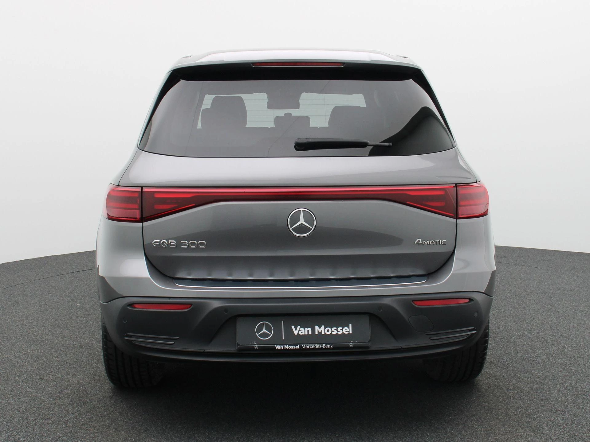 Mercedes-Benz Eqb
