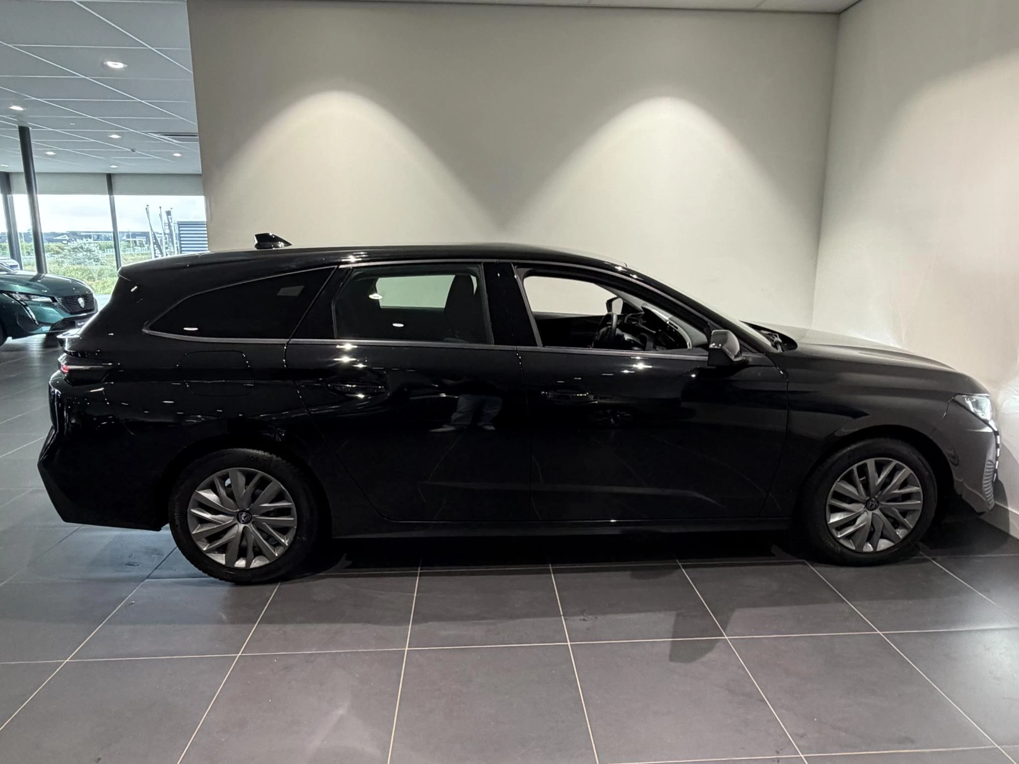 Peugeot-308-image-6