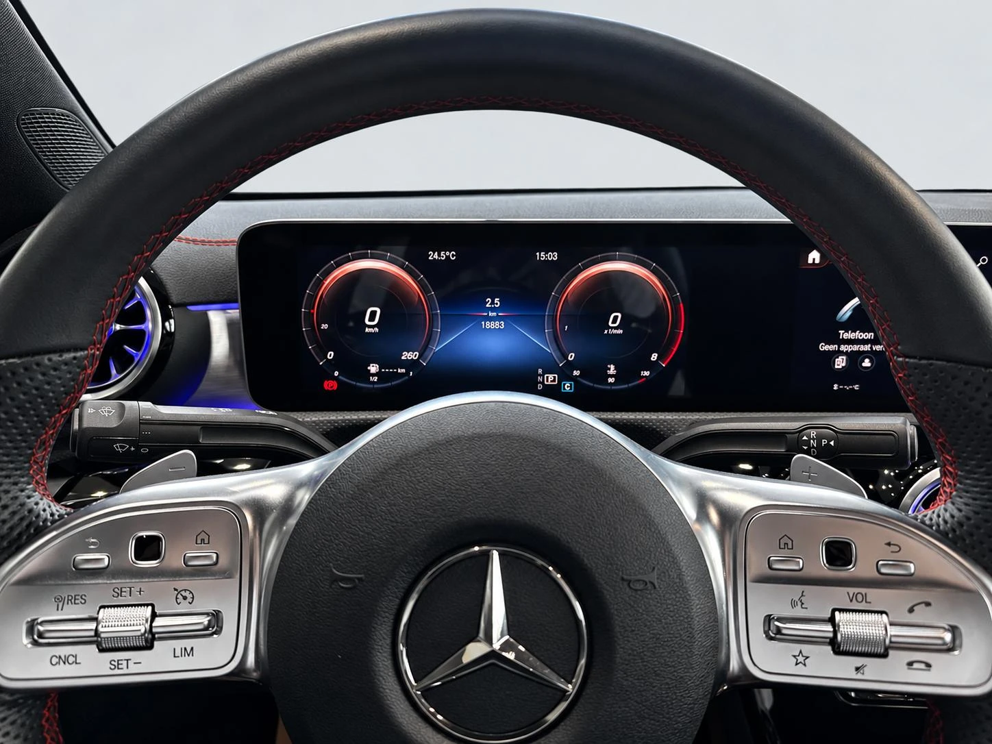 Mercedes-Benz-CLA-image-10