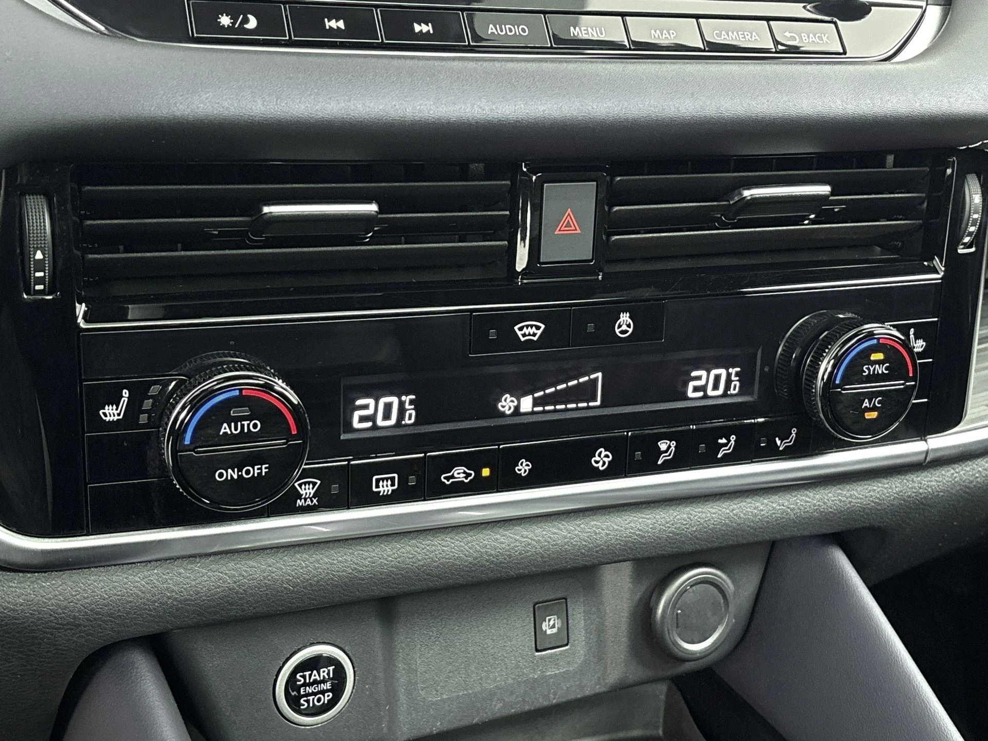 Nissan-QASHQAI-image-15