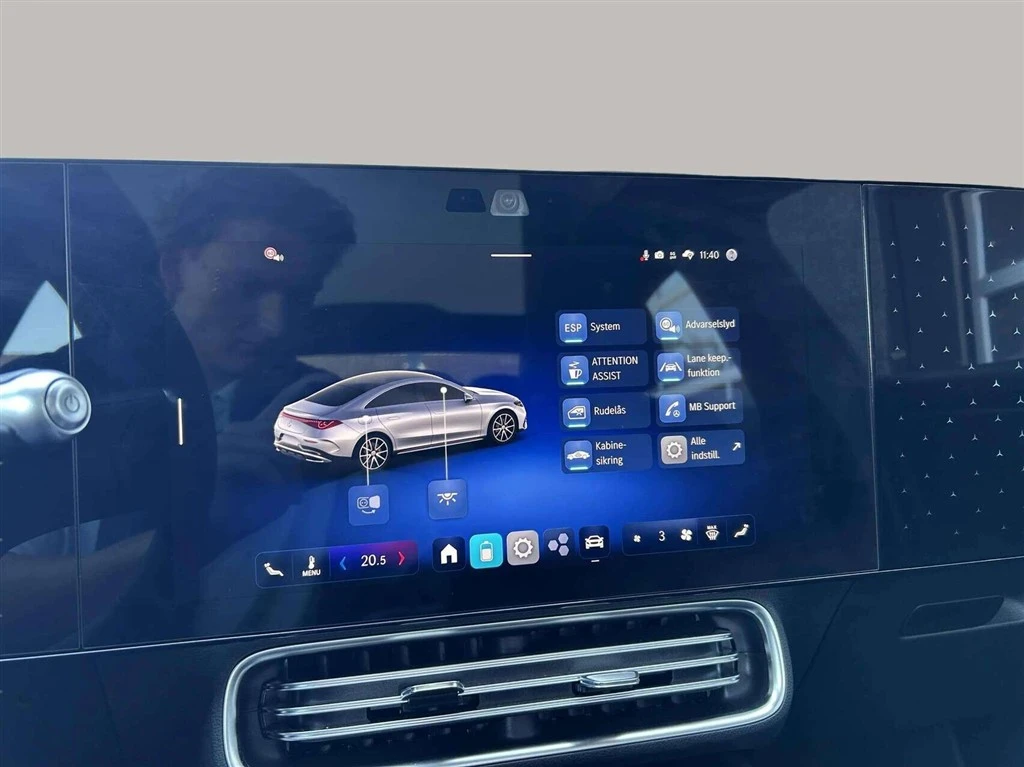 Mercedes-Benz-CLA-image-17