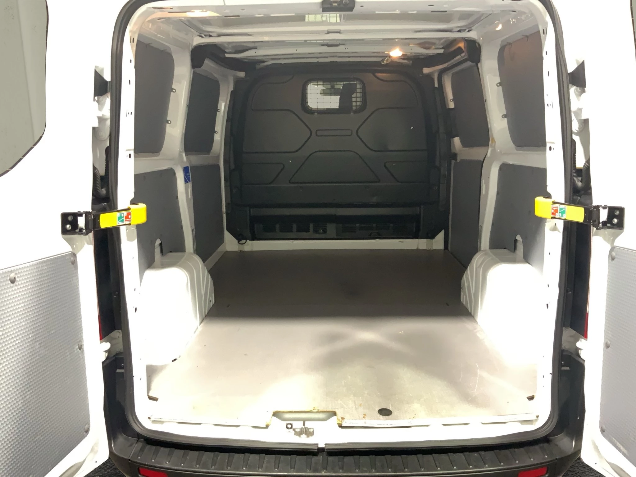 Ford-Transit Custom-image-15