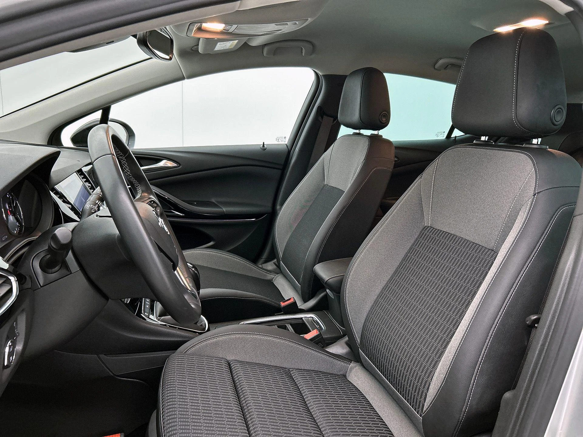Opel-Astra-image-30