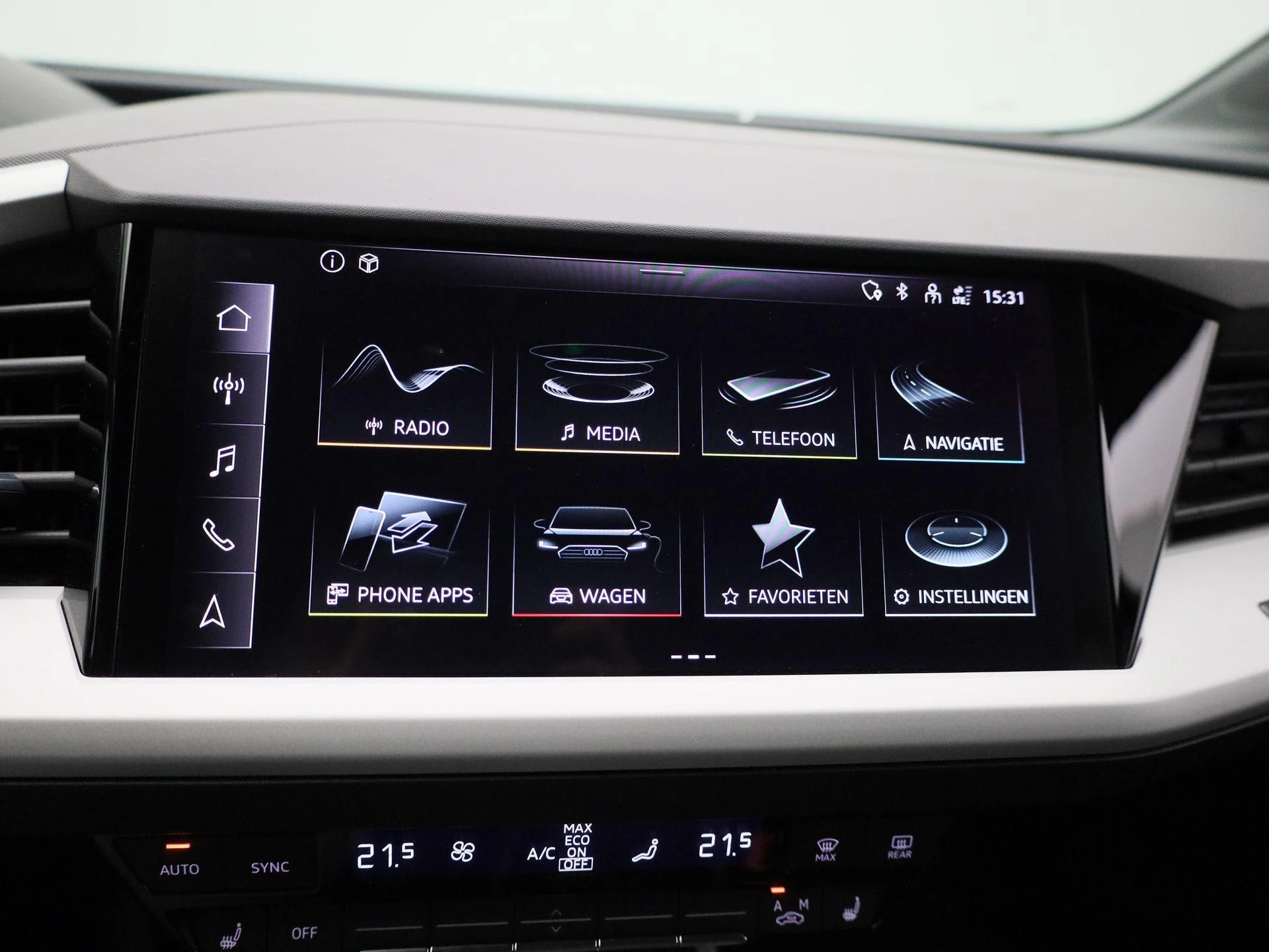 Audi-Q4 Sportback e-tron-image-36