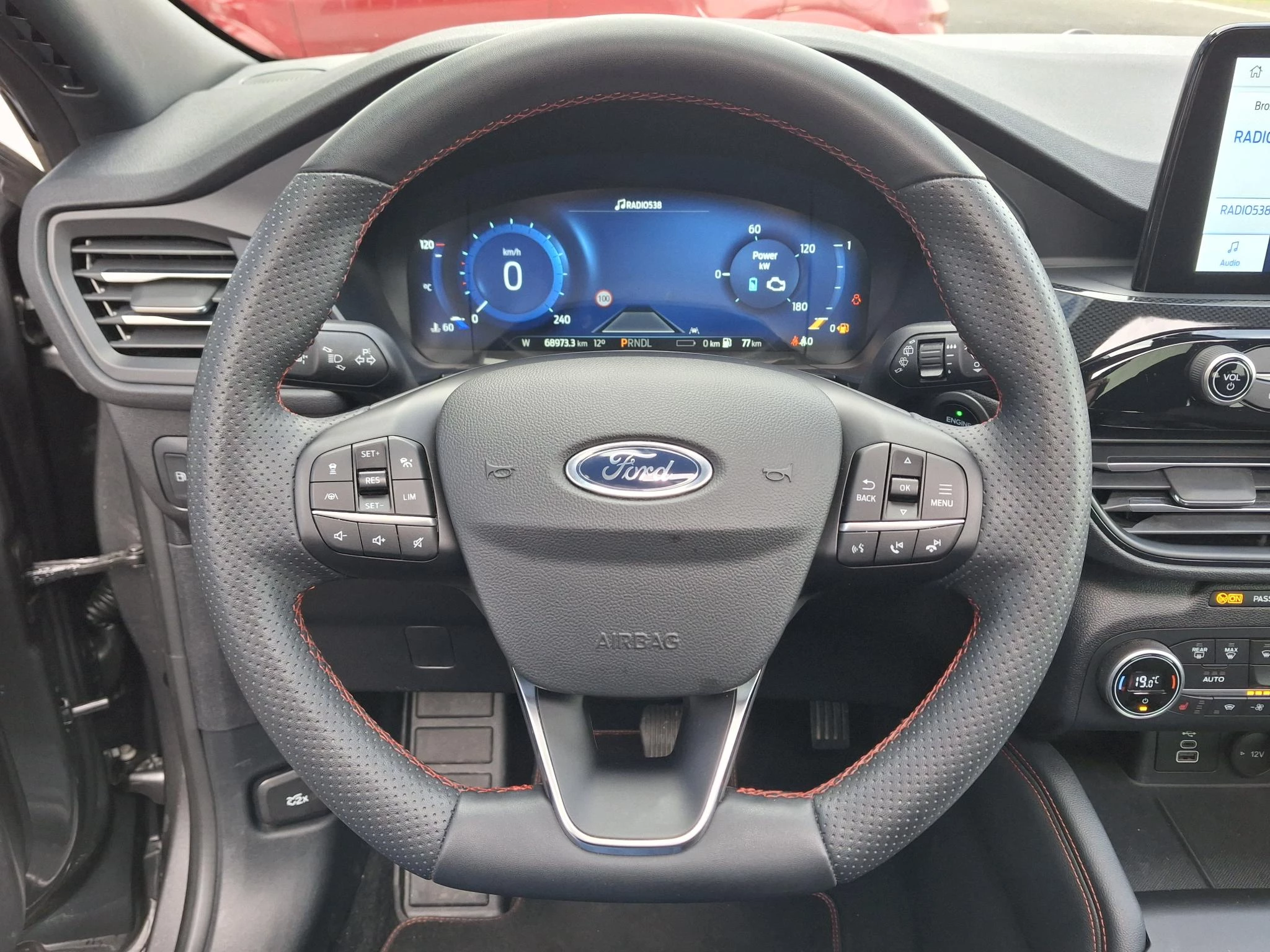 Ford-Kuga-image-11