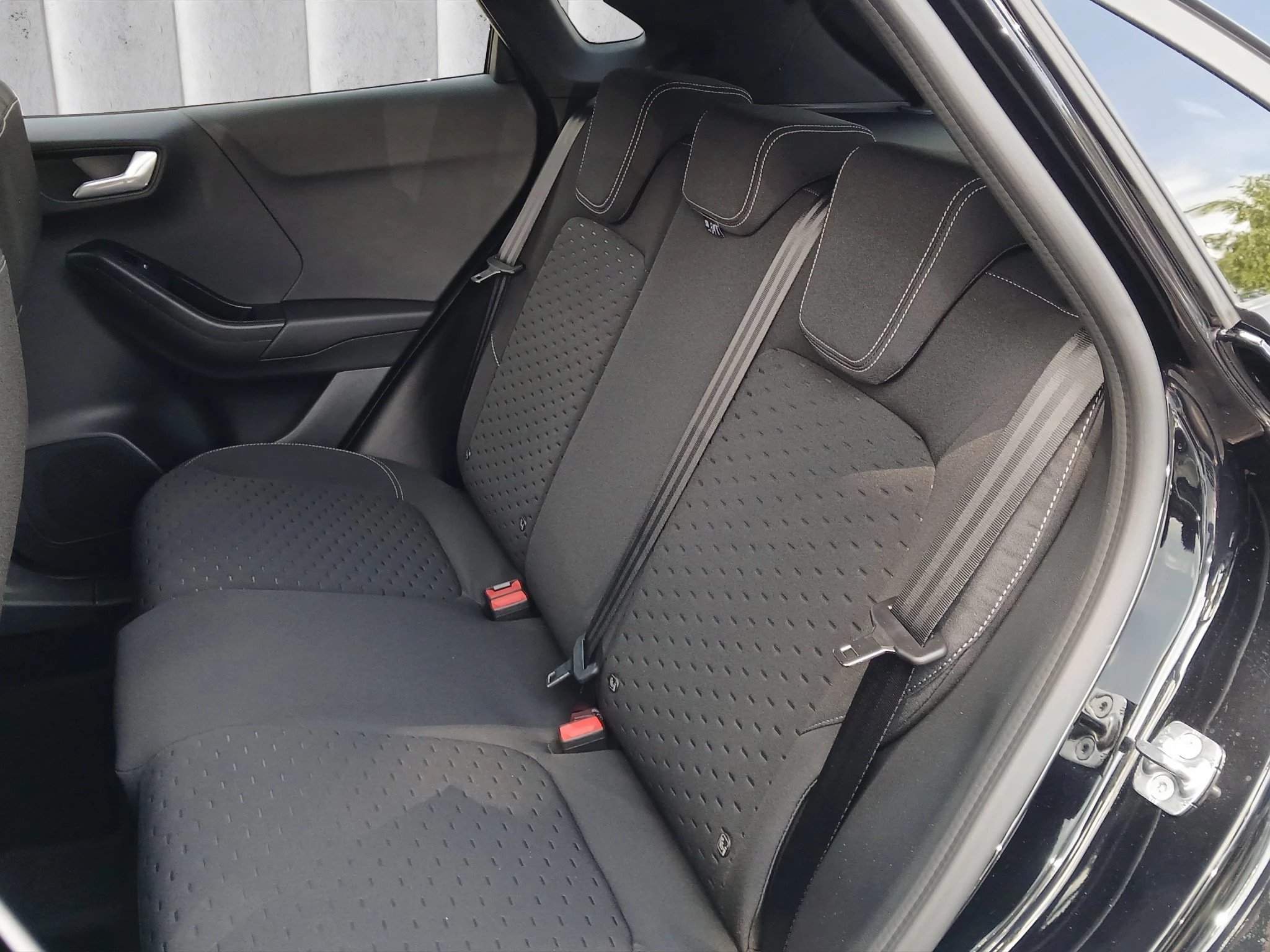 Ford Puma Titanium 1.0 EcoBoost Hybrid 92kW Sports Utility Vehicle. 5-türig MJ2026.25