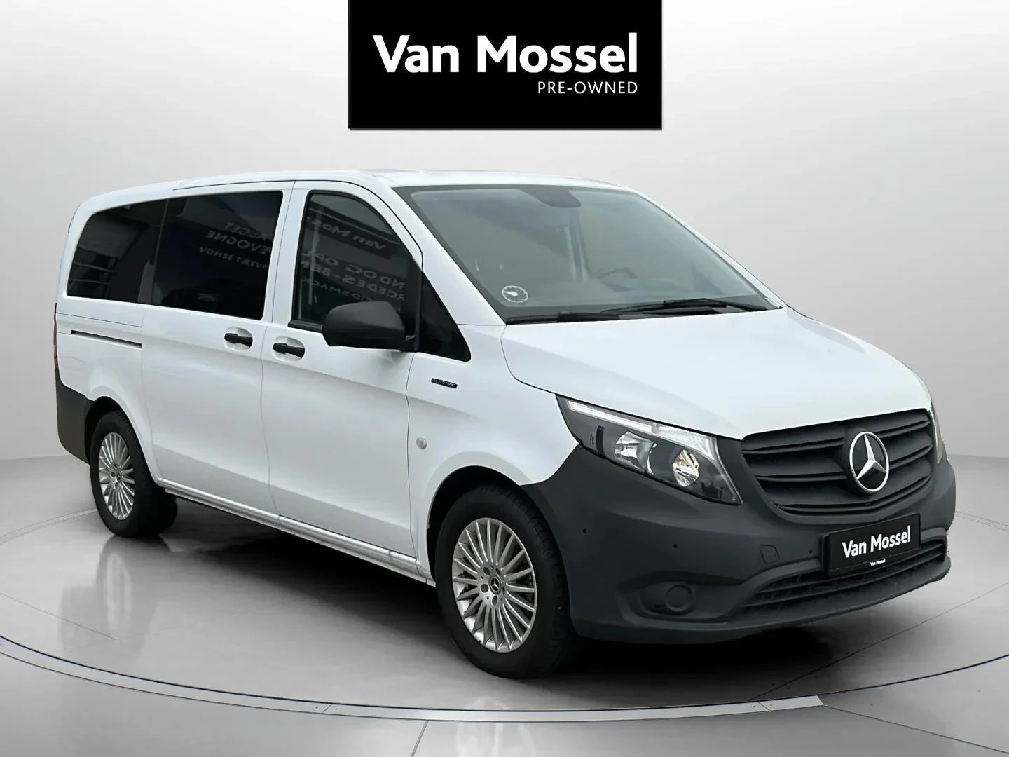 Mercedes-Benz-eVito-image-5