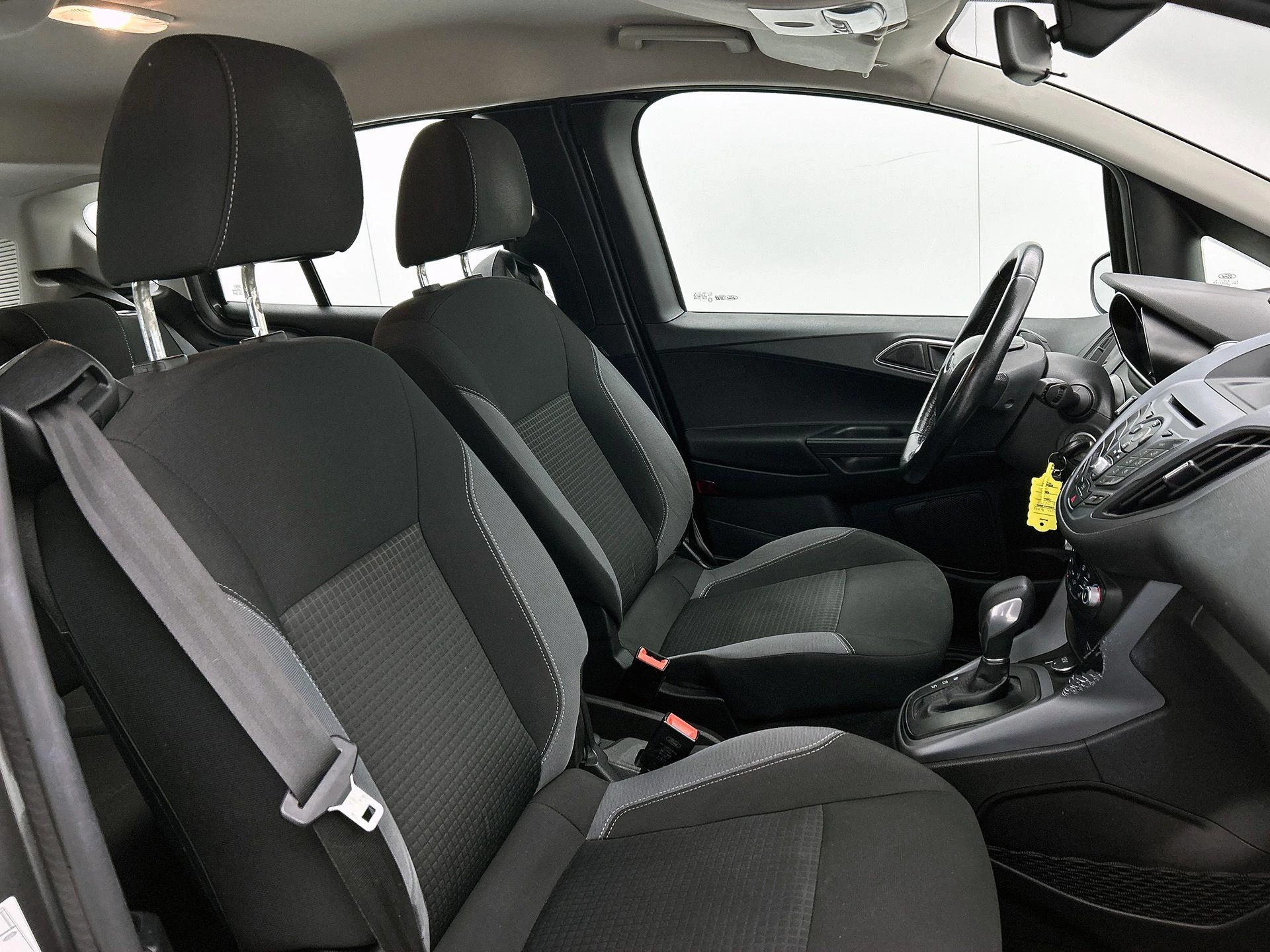 Ford-B-MAX-image-23