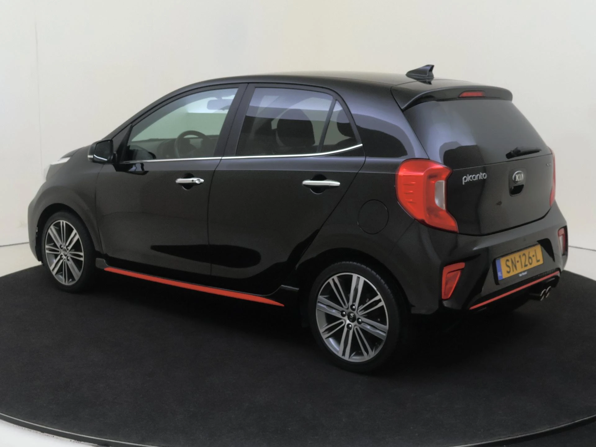 Kia-Picanto-image-2