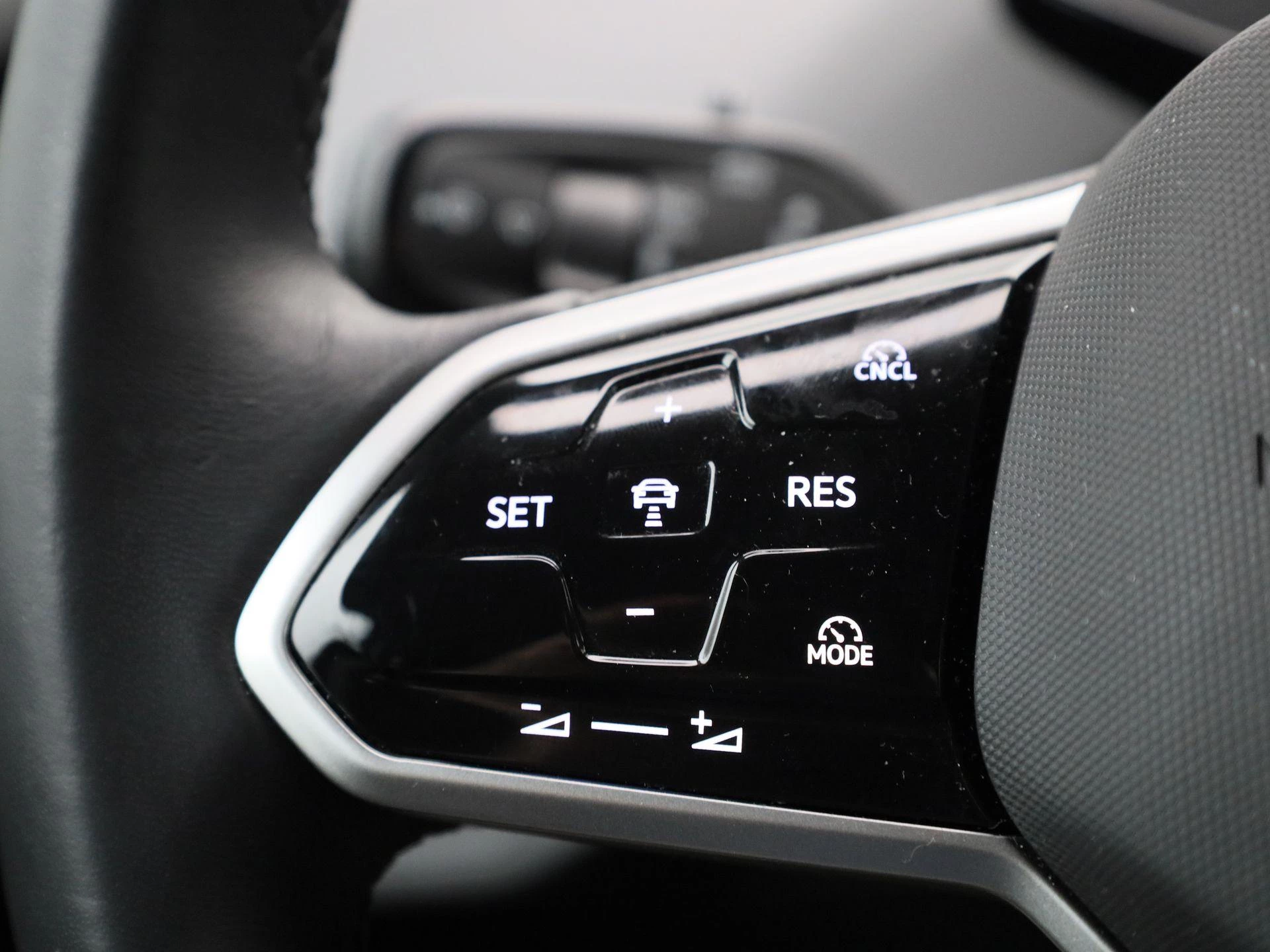 Volkswagen-ID.4-image-16