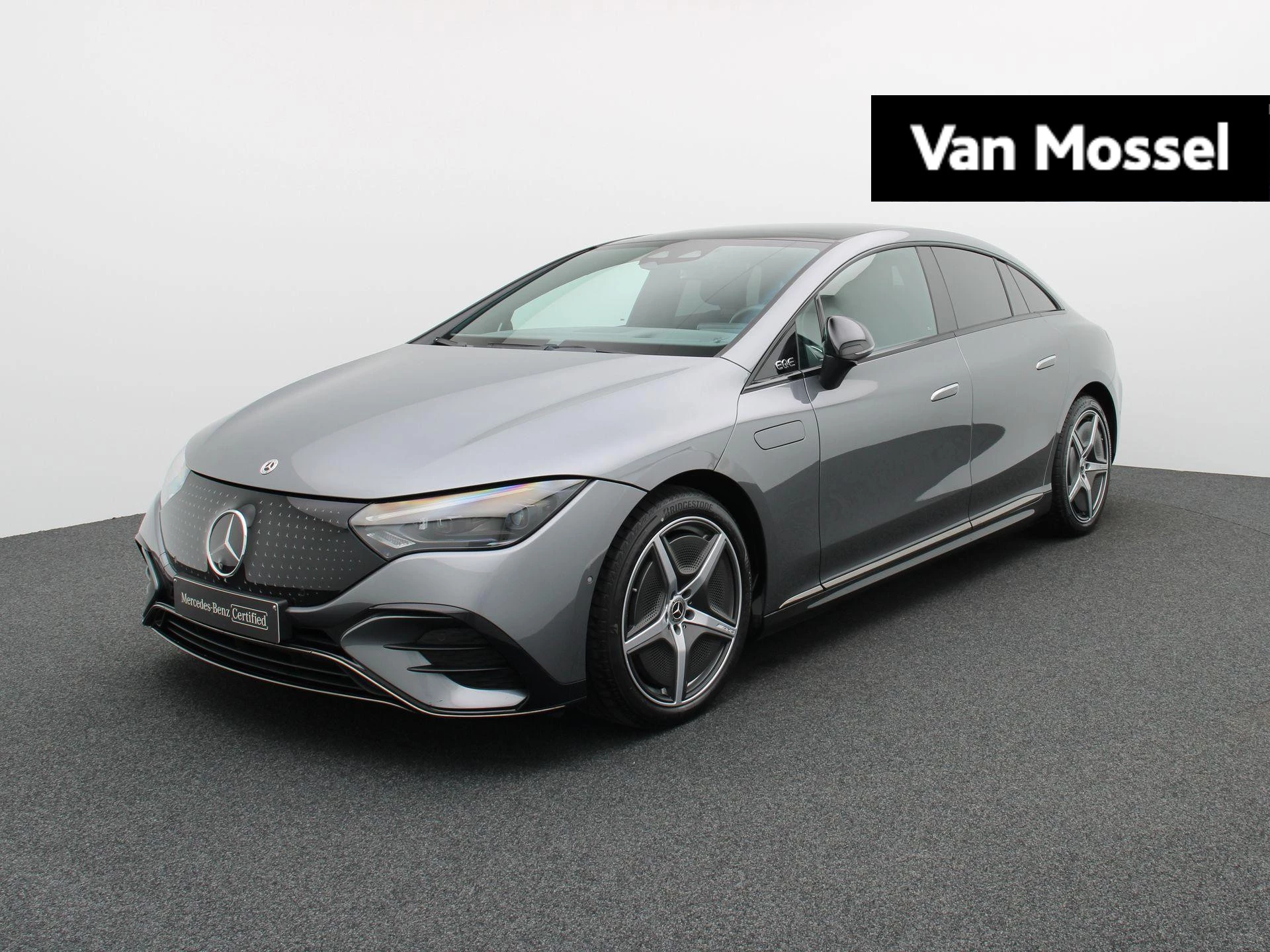 Mercedes-Benz-EQE-image-0