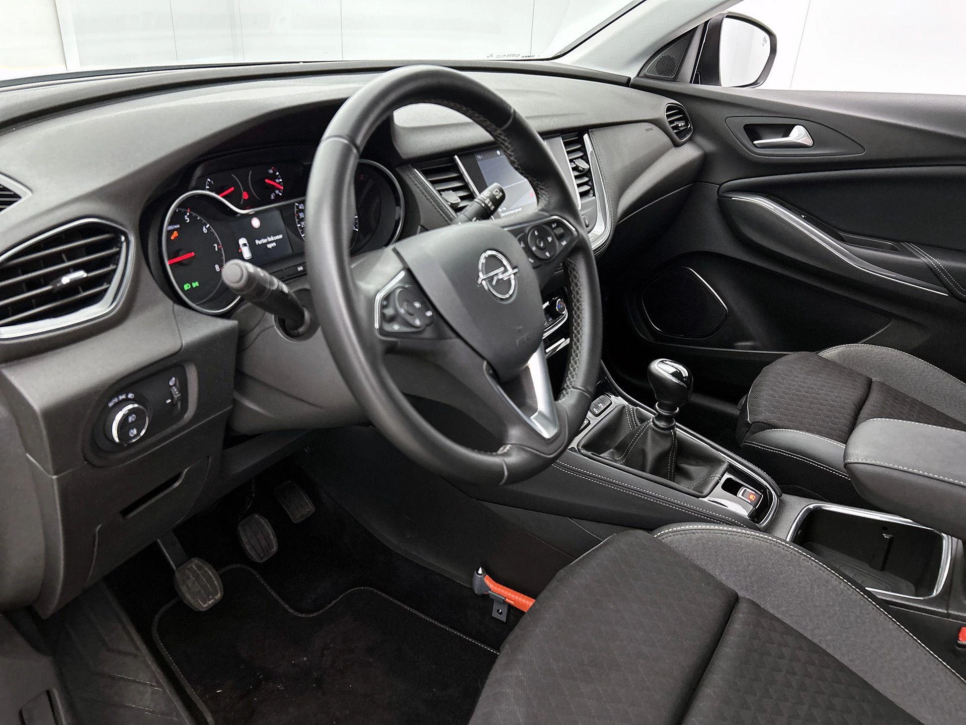 Opel-Grandland X-image-19