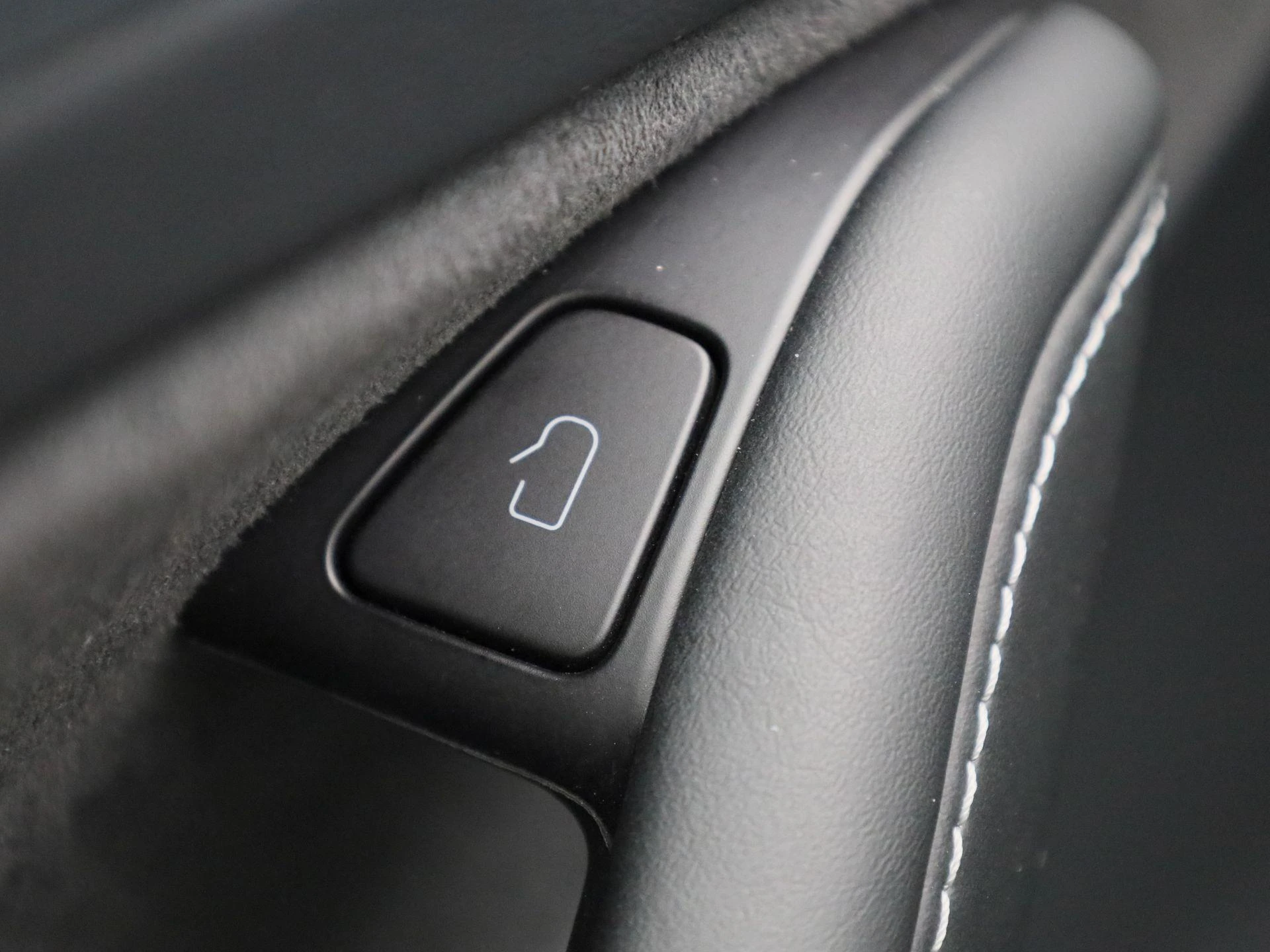 Tesla Model Y Long Range Dual Motor AWD