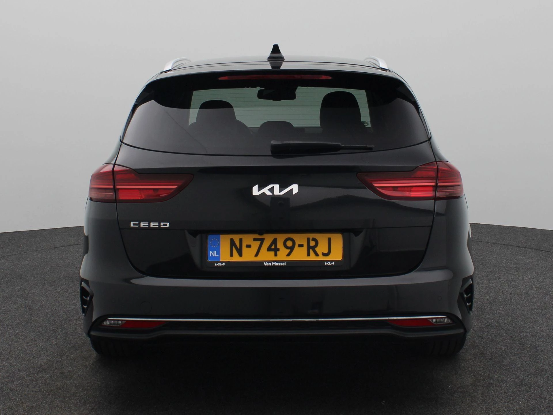 Kia-Ceed Sportswagon-image-8