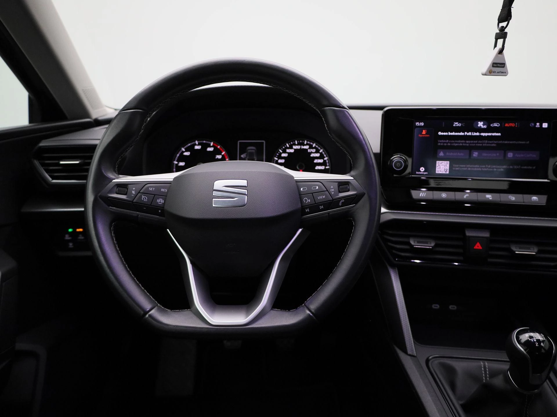 SEAT-Leon-image-6