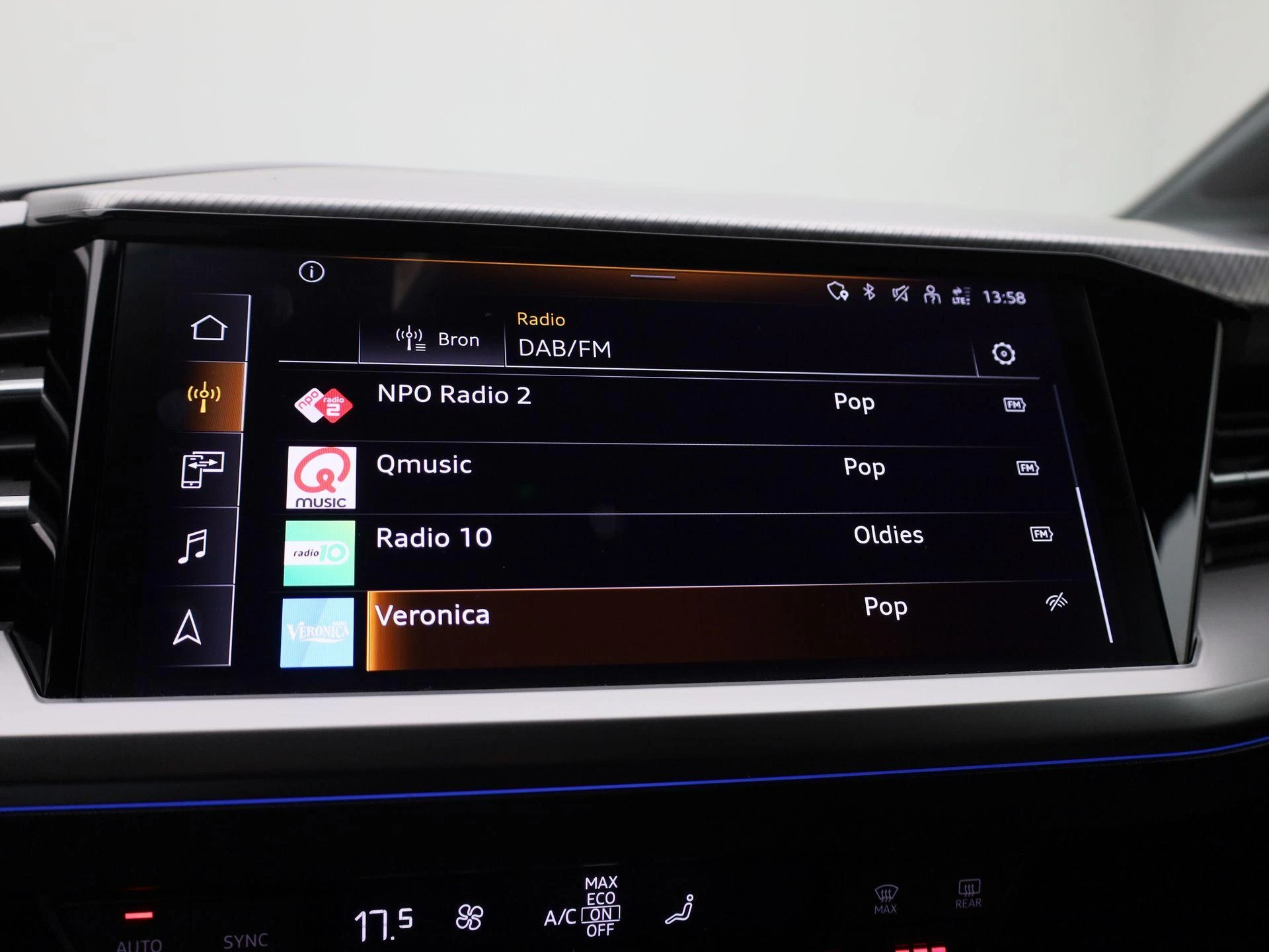 Audi-Q4 e-tron-image-19
