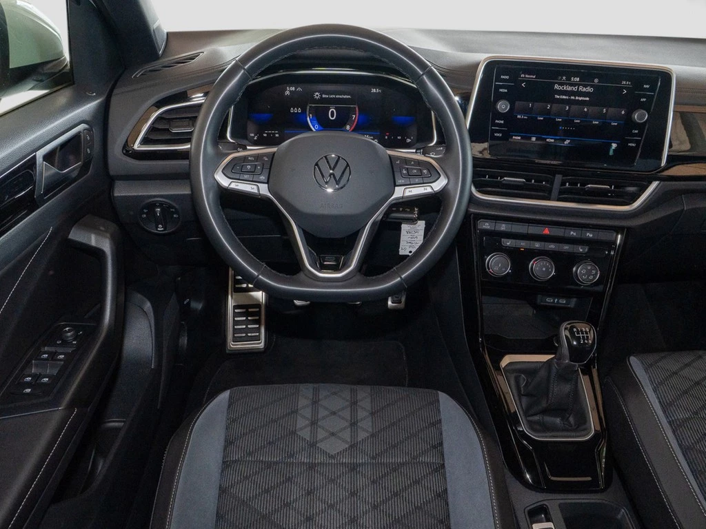 Volkswagen-T-Roc-image-10