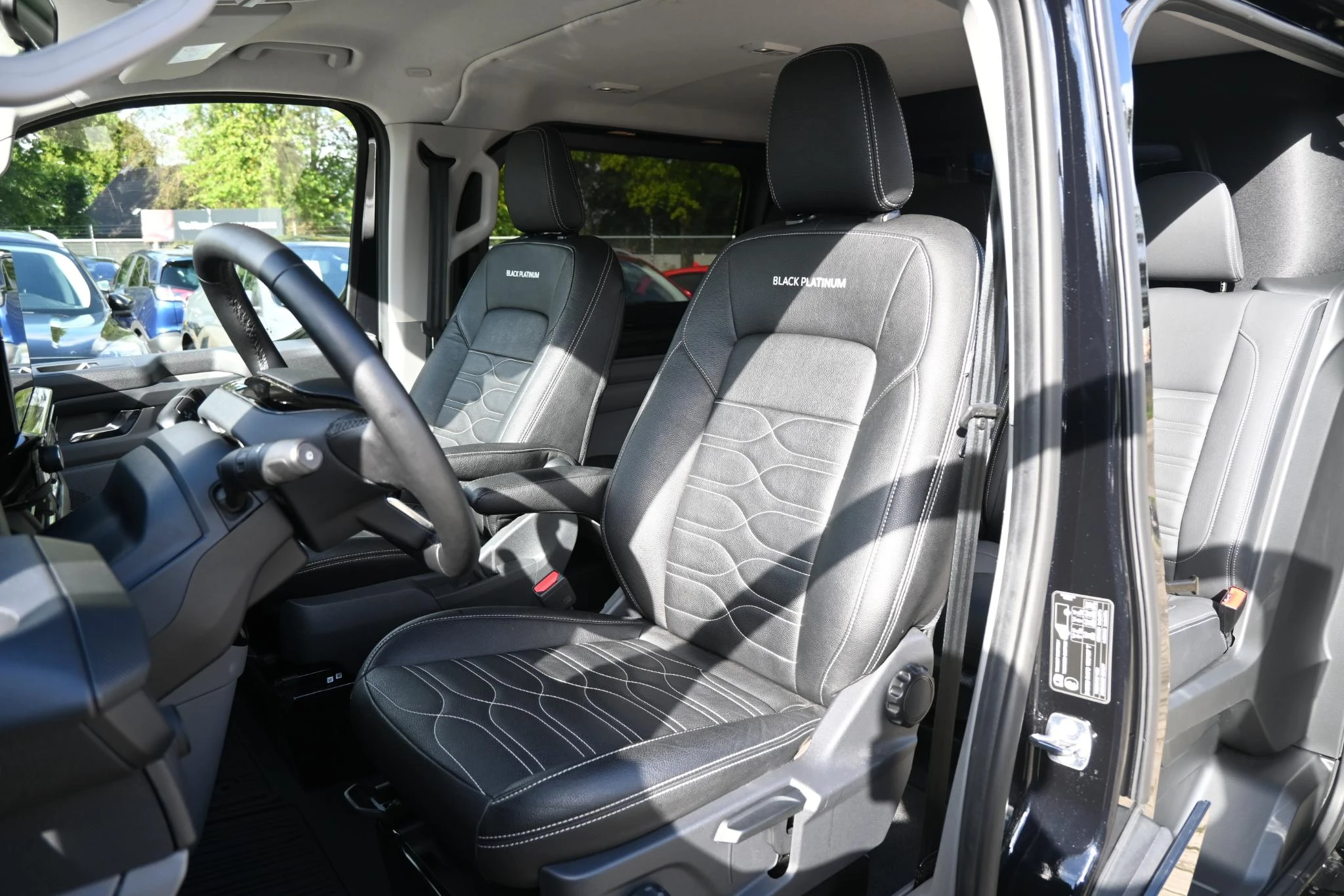 Ford-Transit Custom-image-9