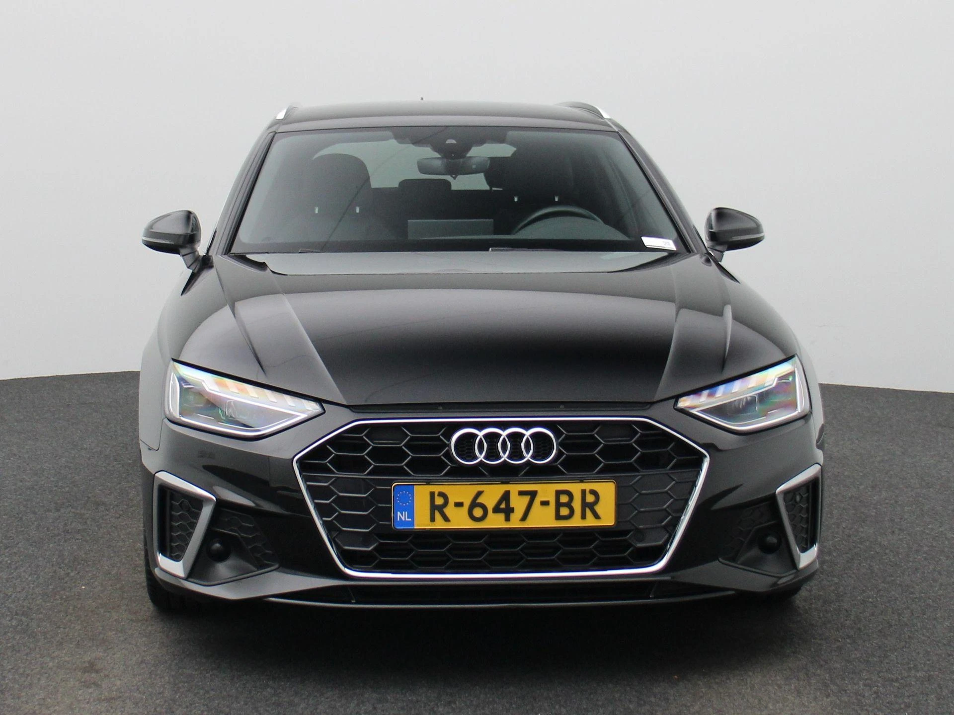 Audi-A4-image-2