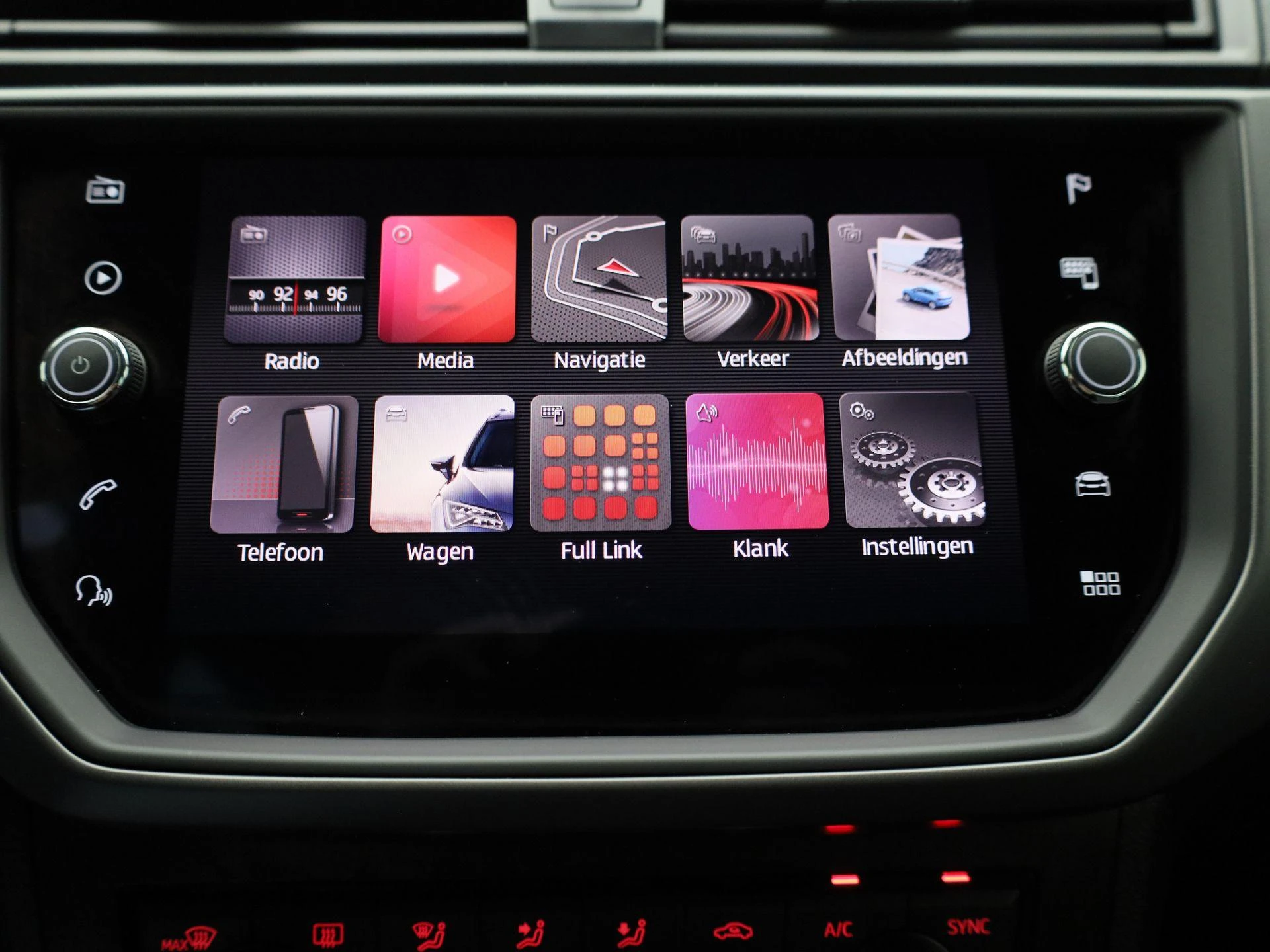 SEAT-Ibiza-image-23