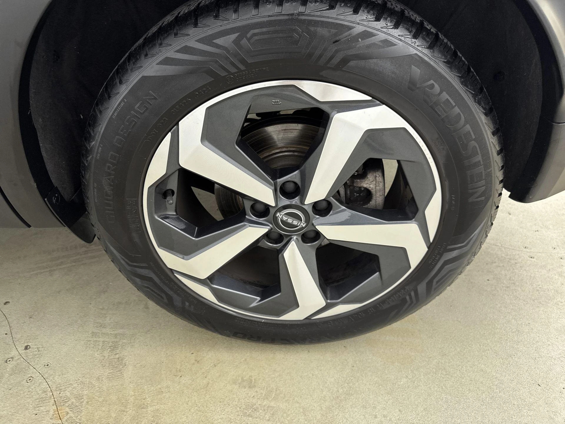 Nissan-QASHQAI-image-25