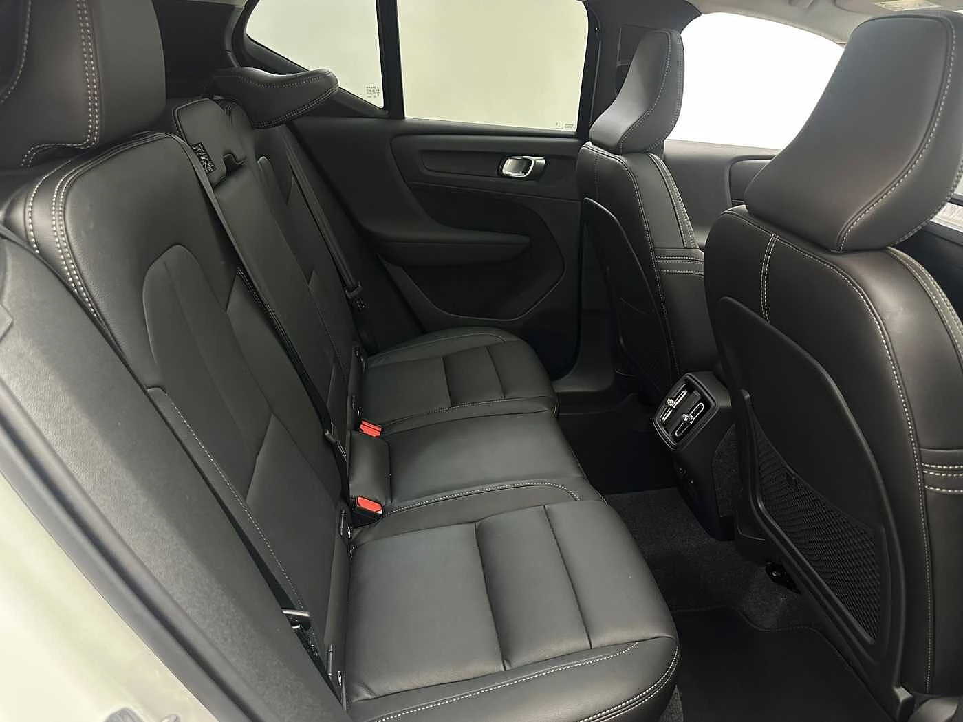 Volvo-XC40-image-16