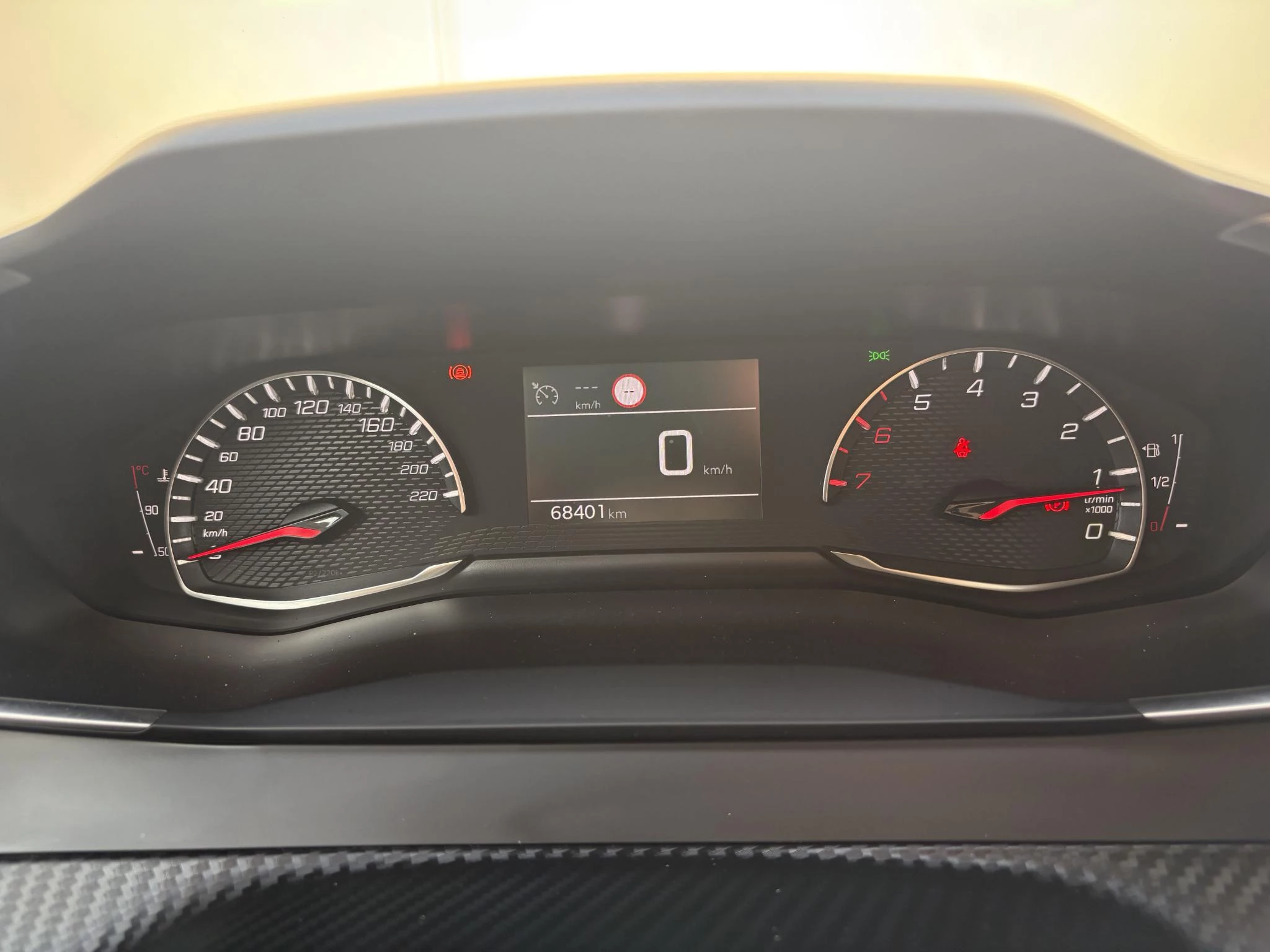 Peugeot-2008-image-22